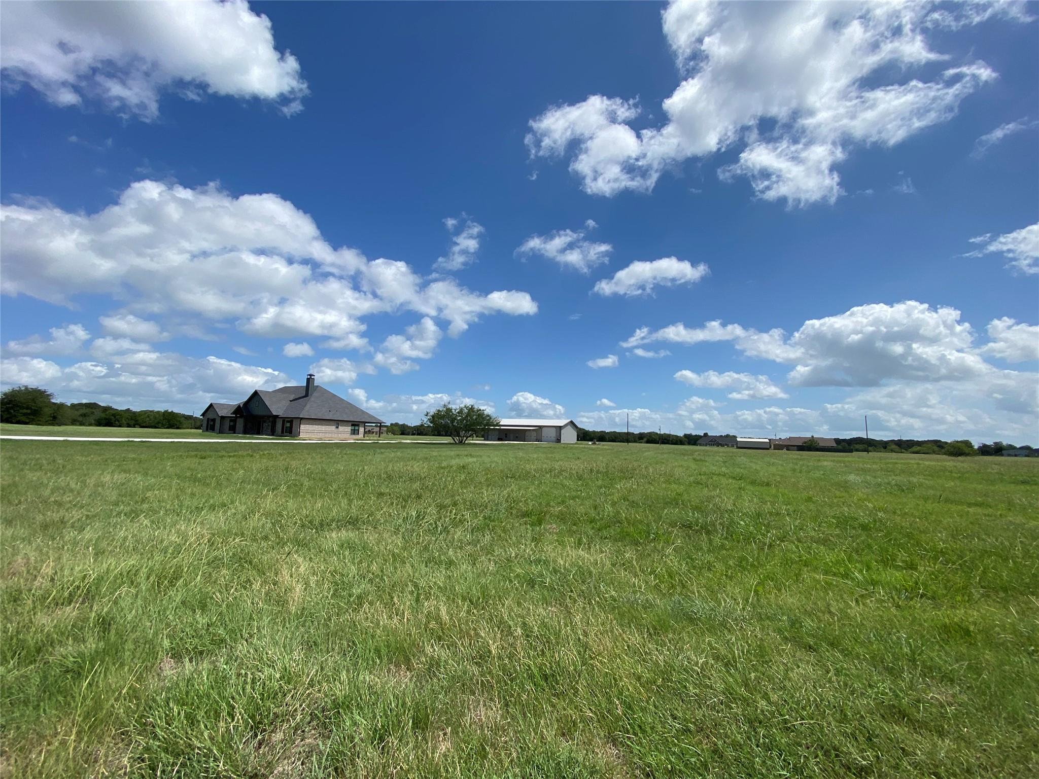 main property photo 9