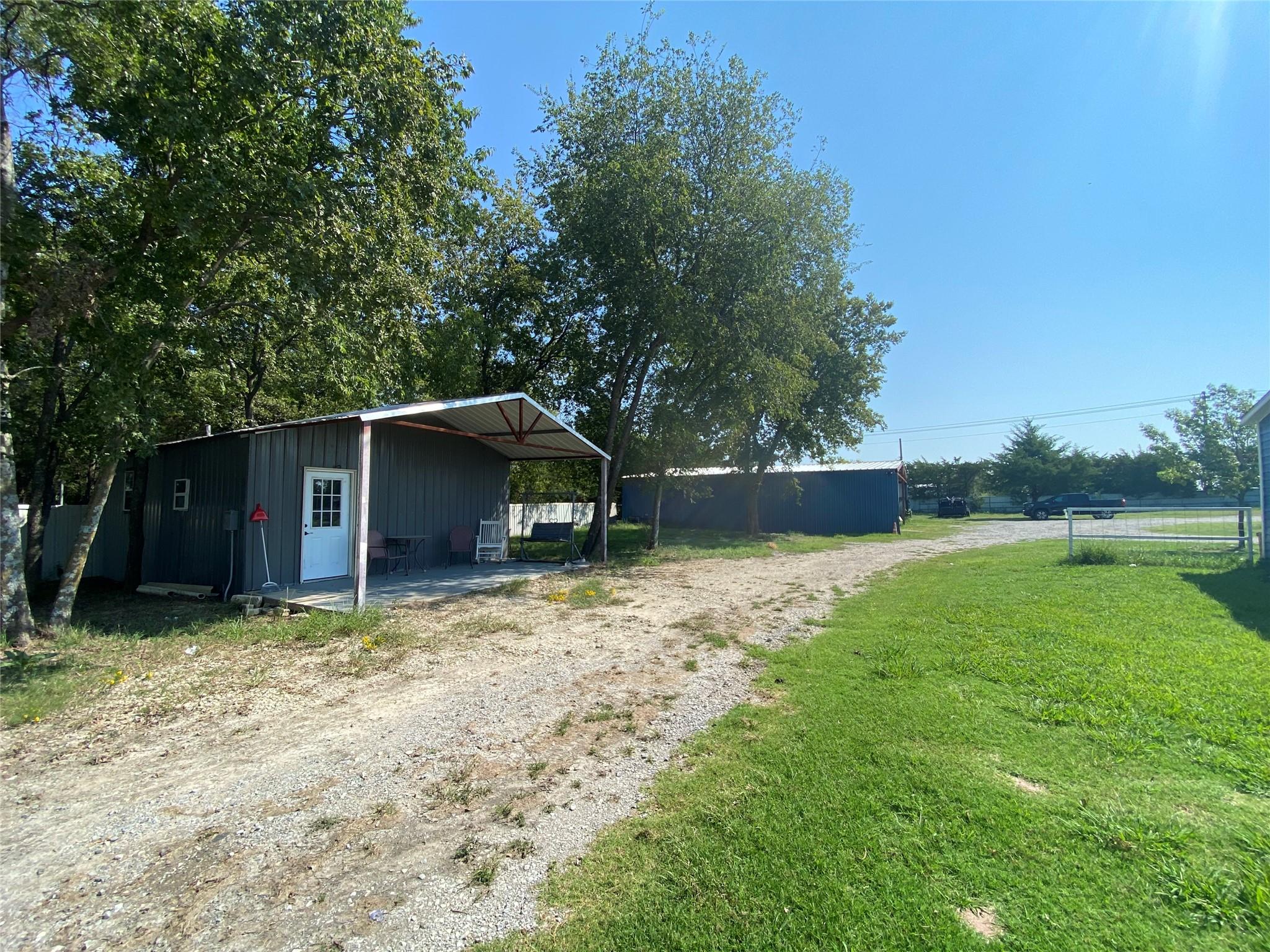 main property photo 25
