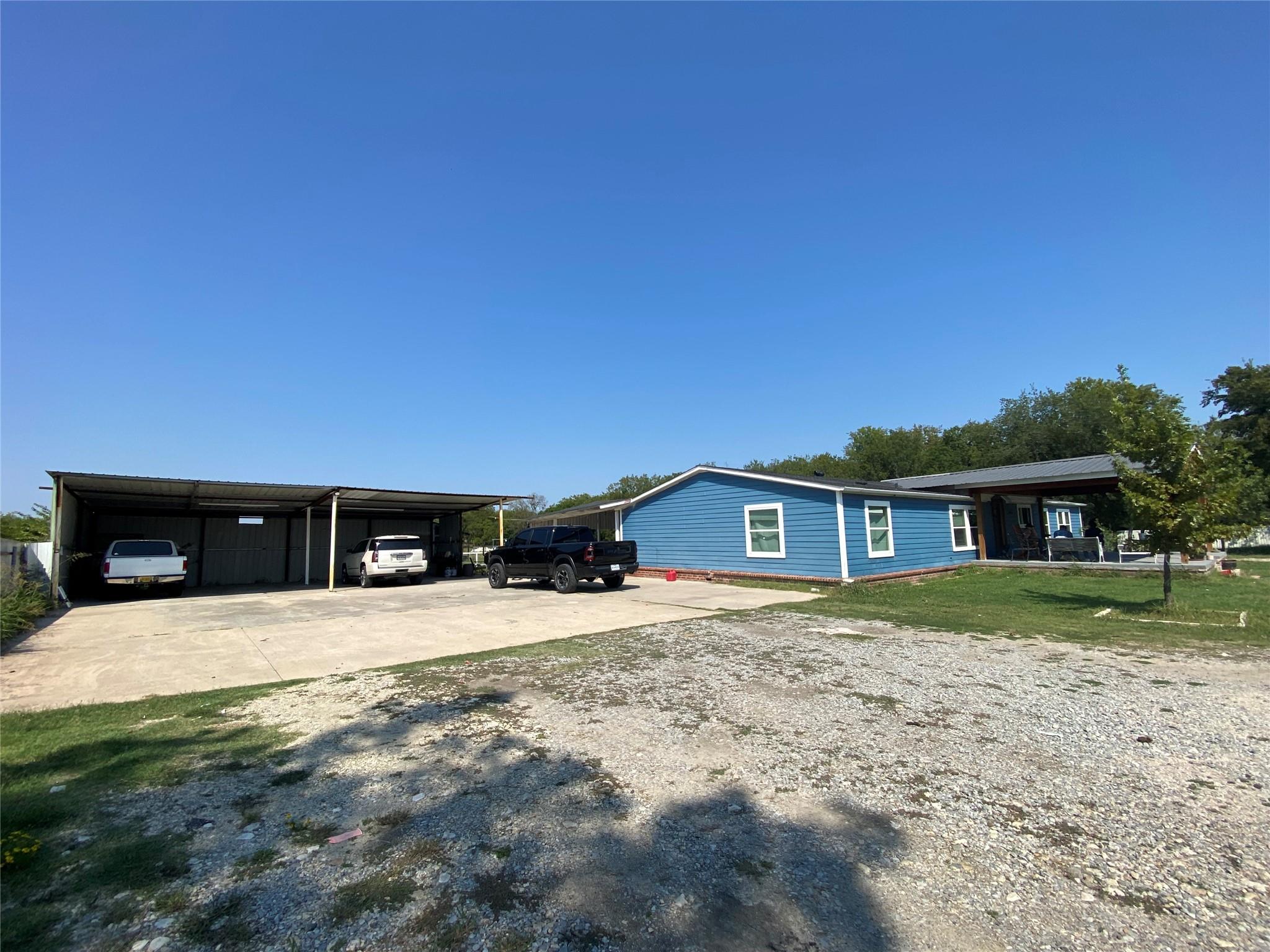 main property photo 33