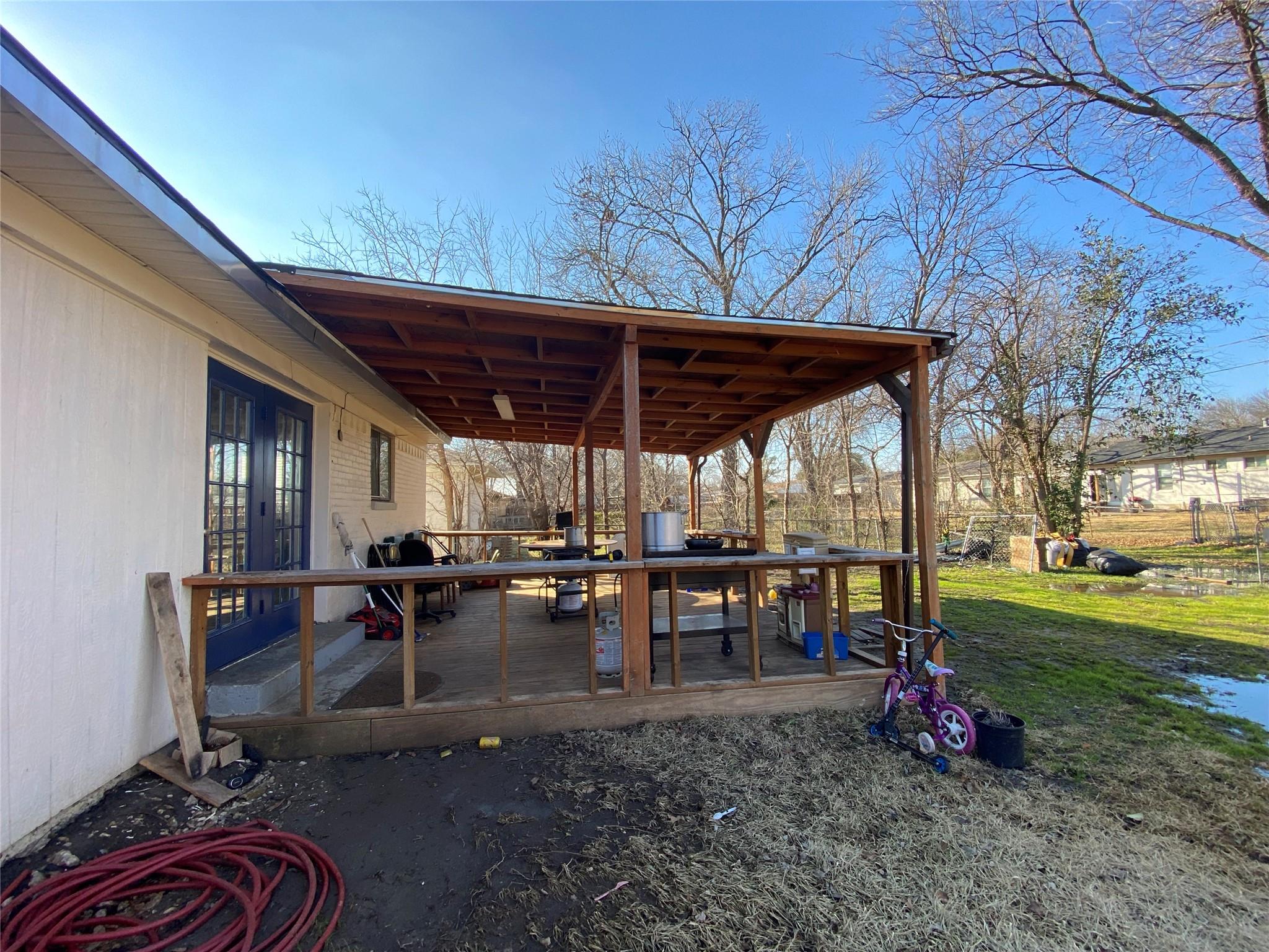 main property photo 9