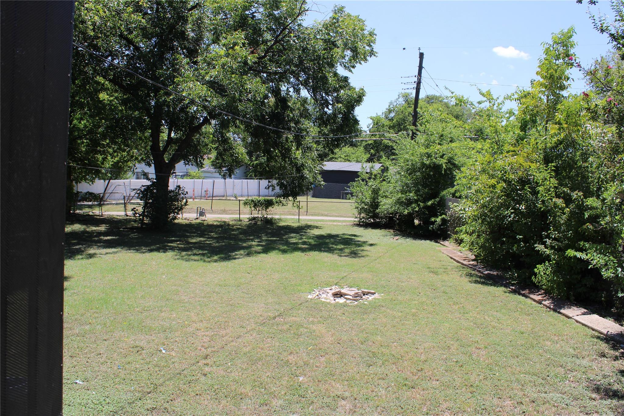 main property photo 15