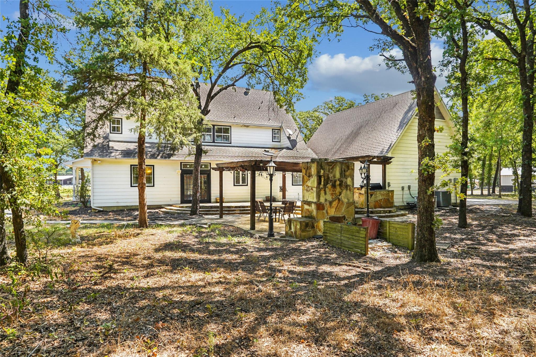 main property photo 22