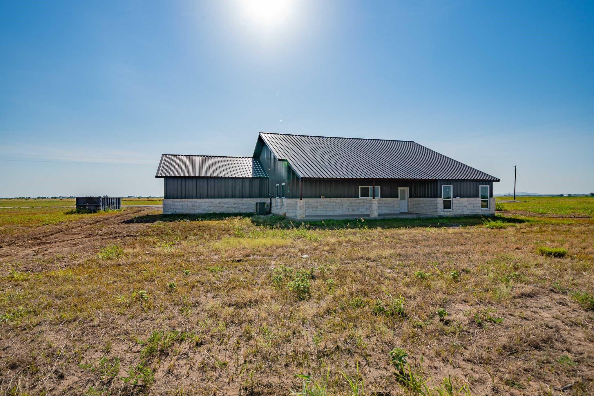 main property photo 26