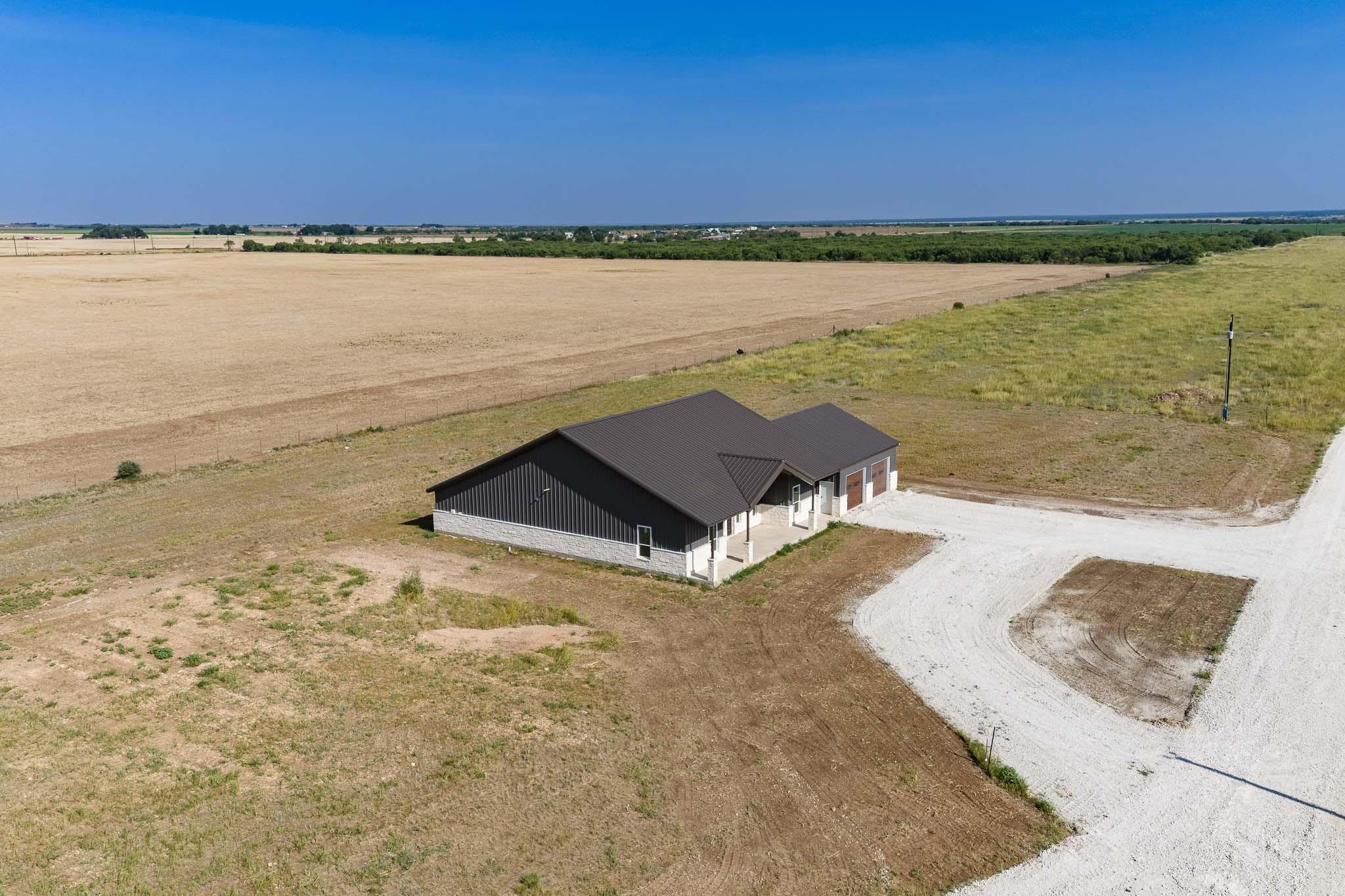 main property photo 29