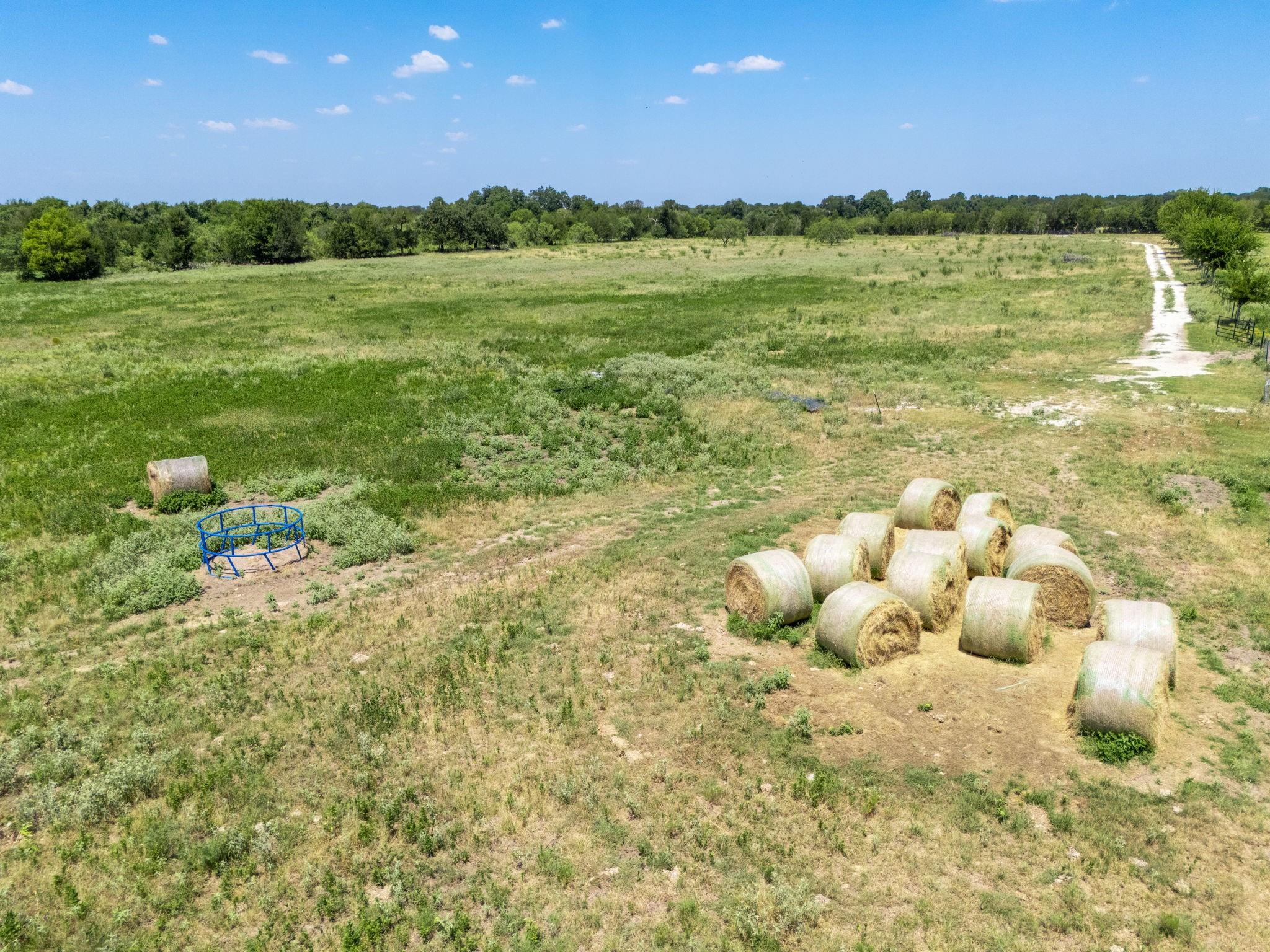 main property photo 16