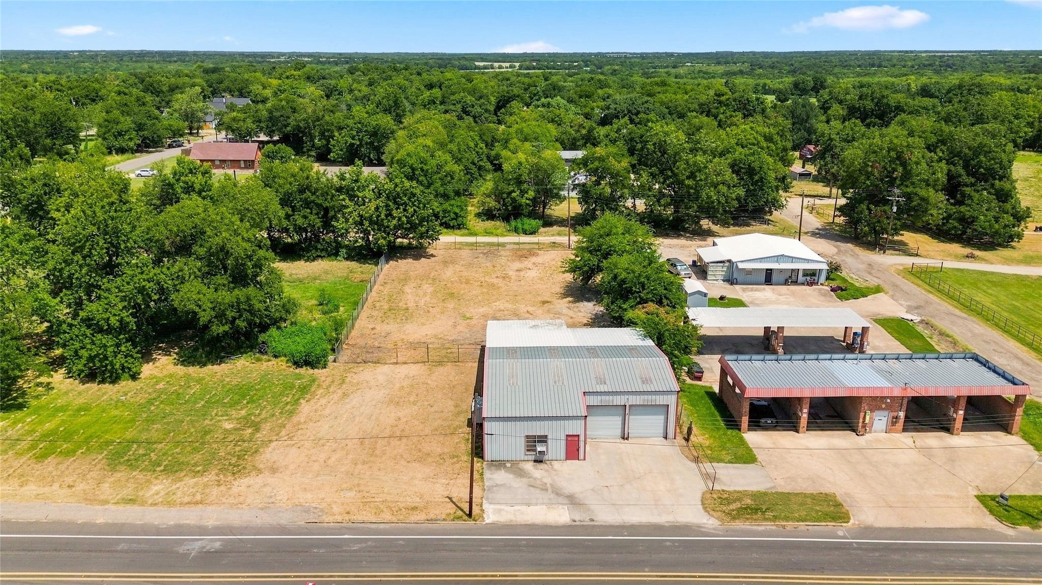 main property photo 7