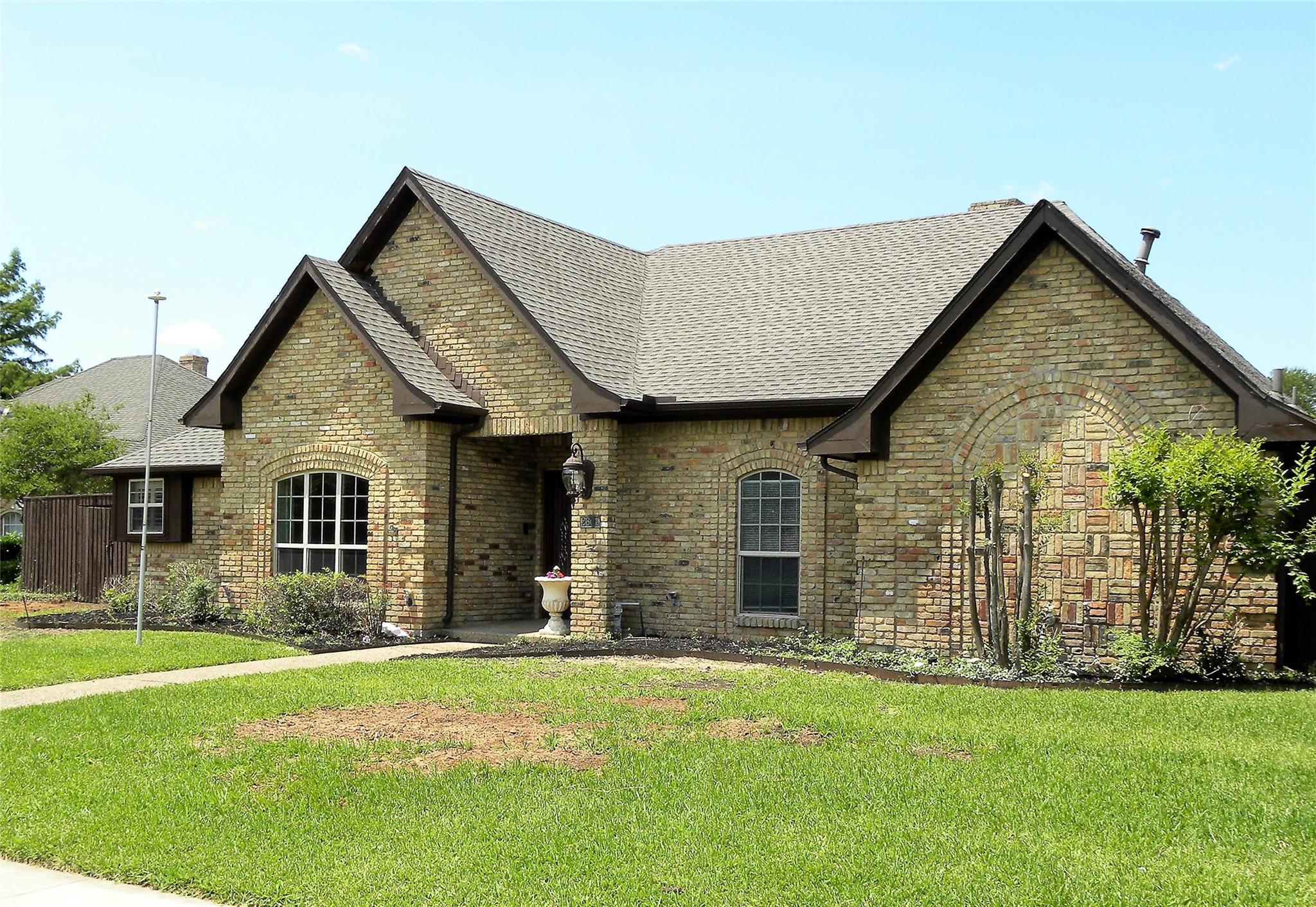 main property photo 9