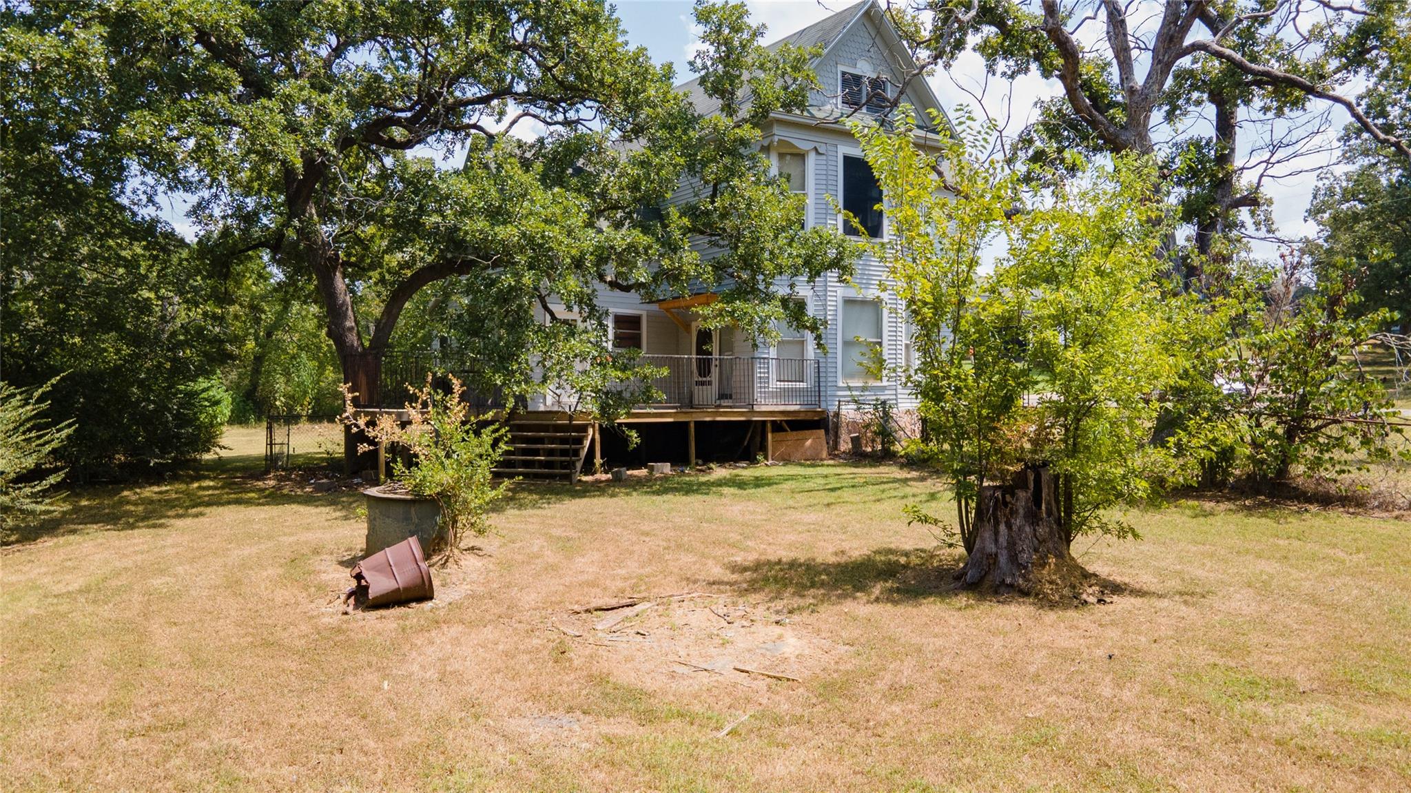 main property photo 4