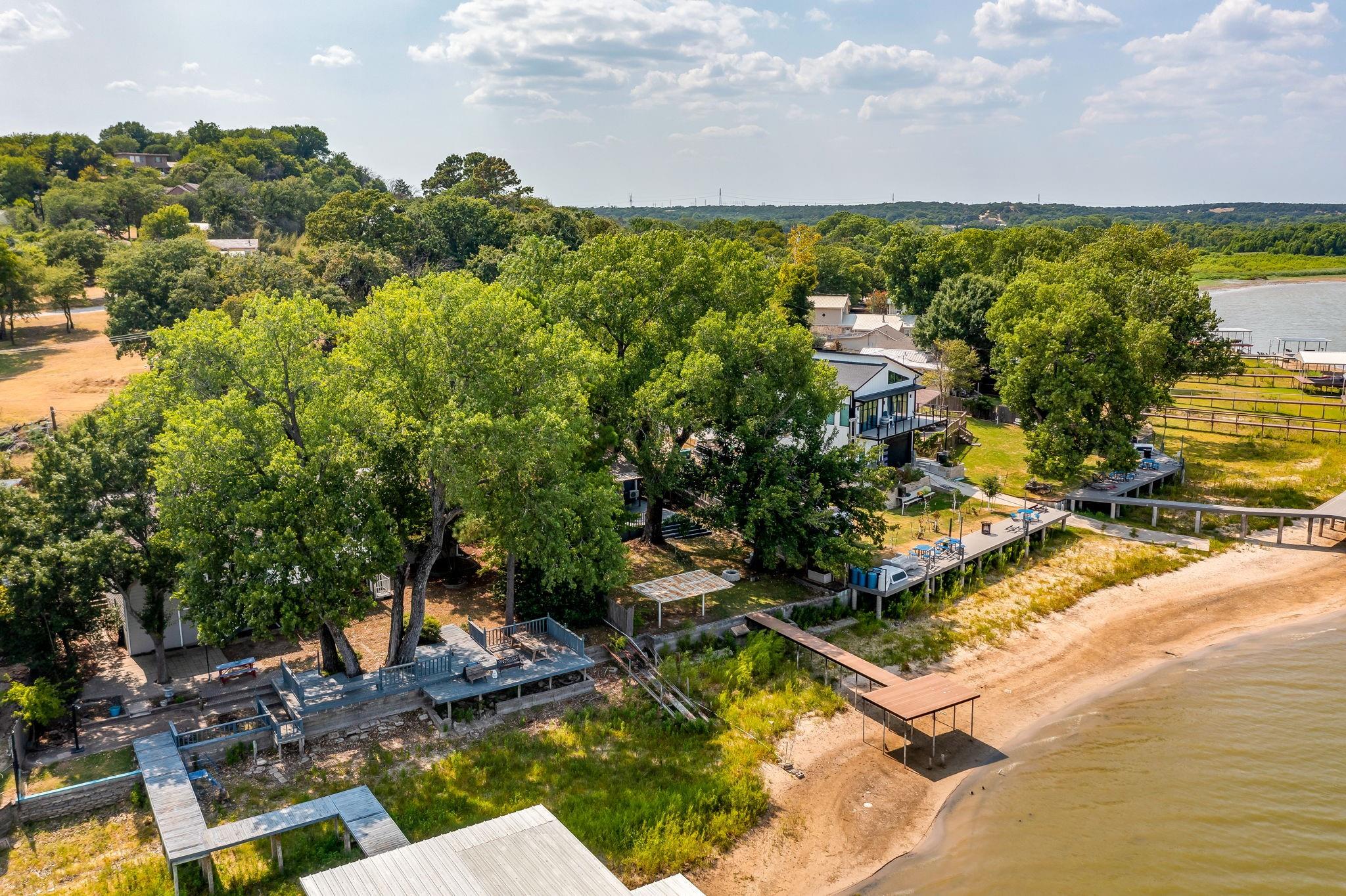 main property photo 27