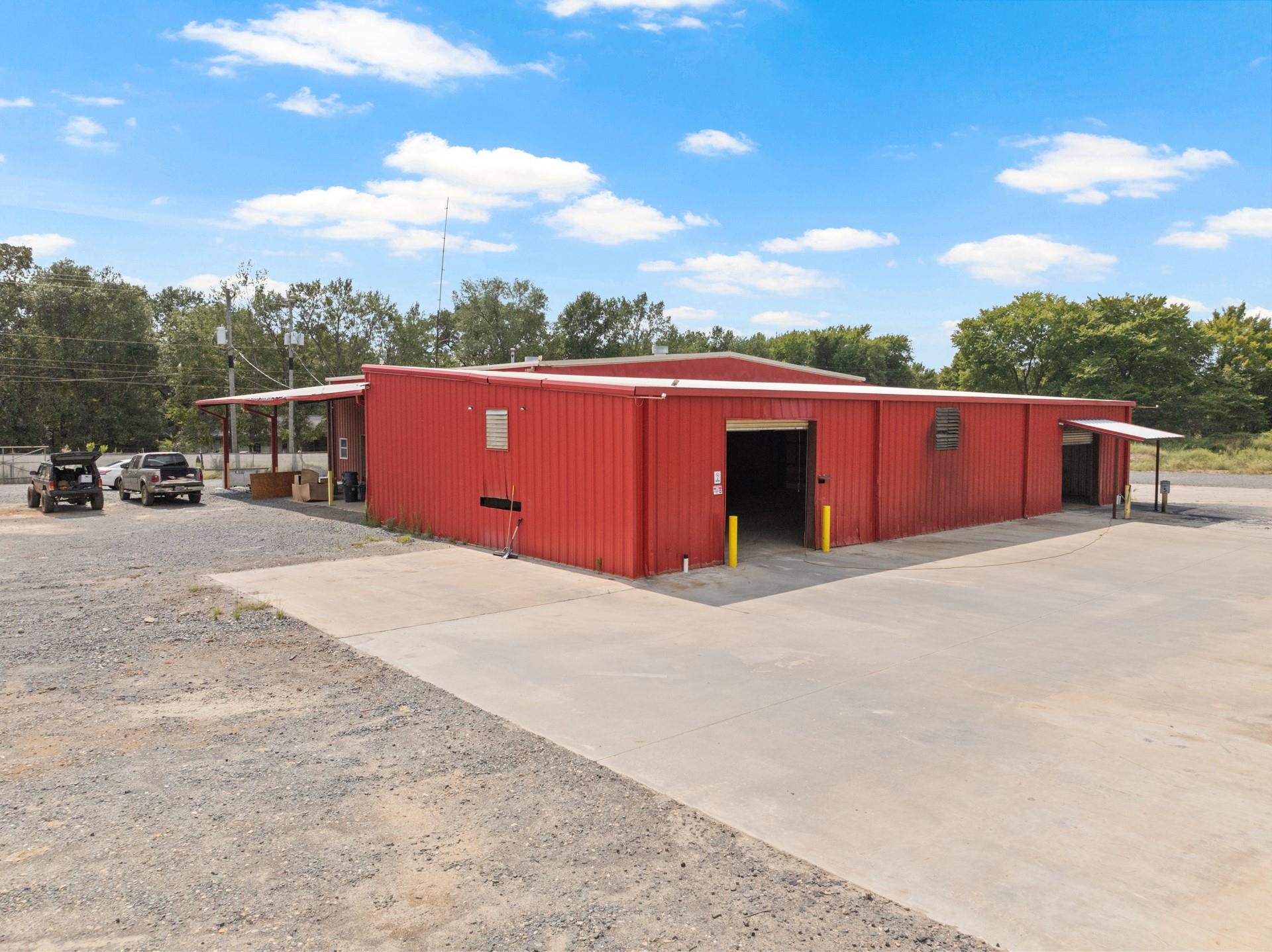main property photo 5