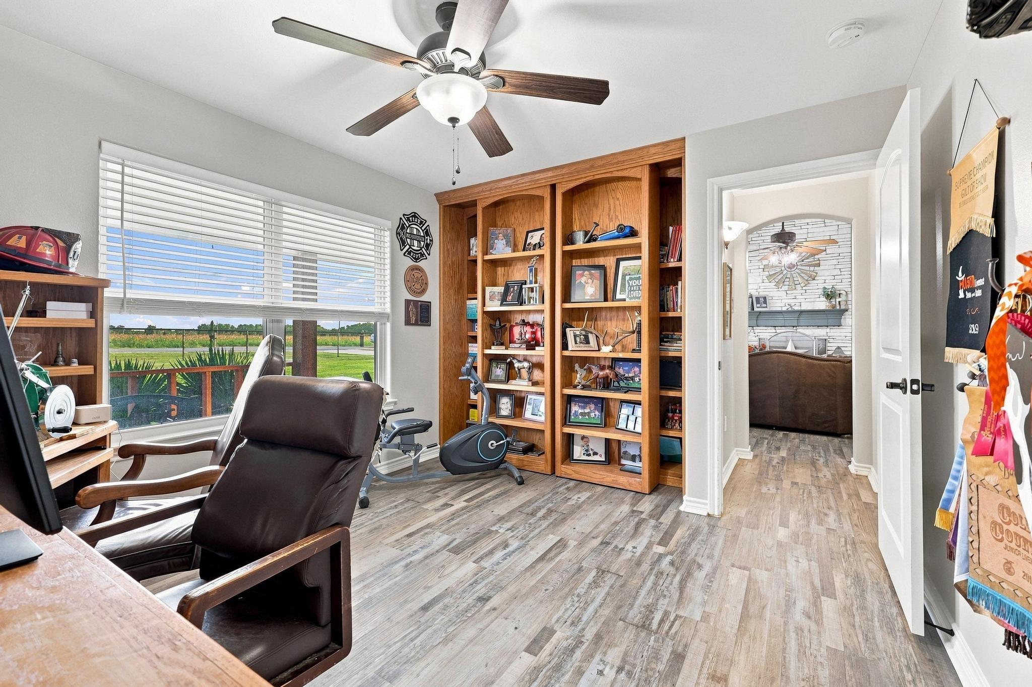 main property photo 25