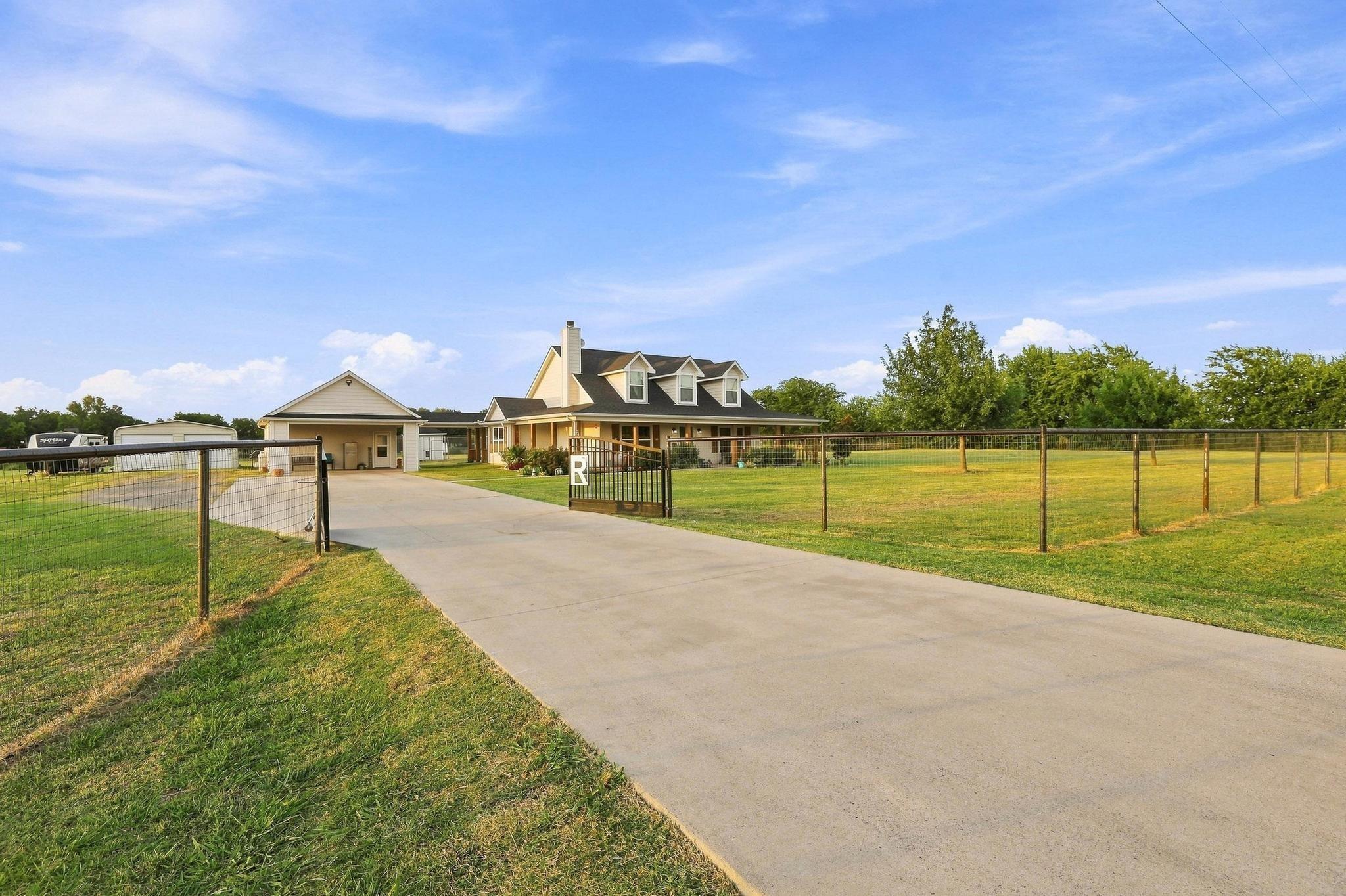 main property photo 30