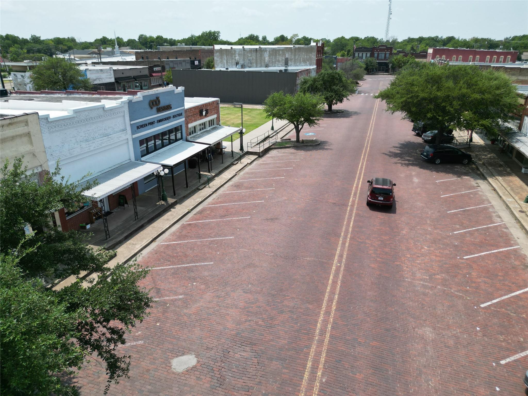 main property photo 17