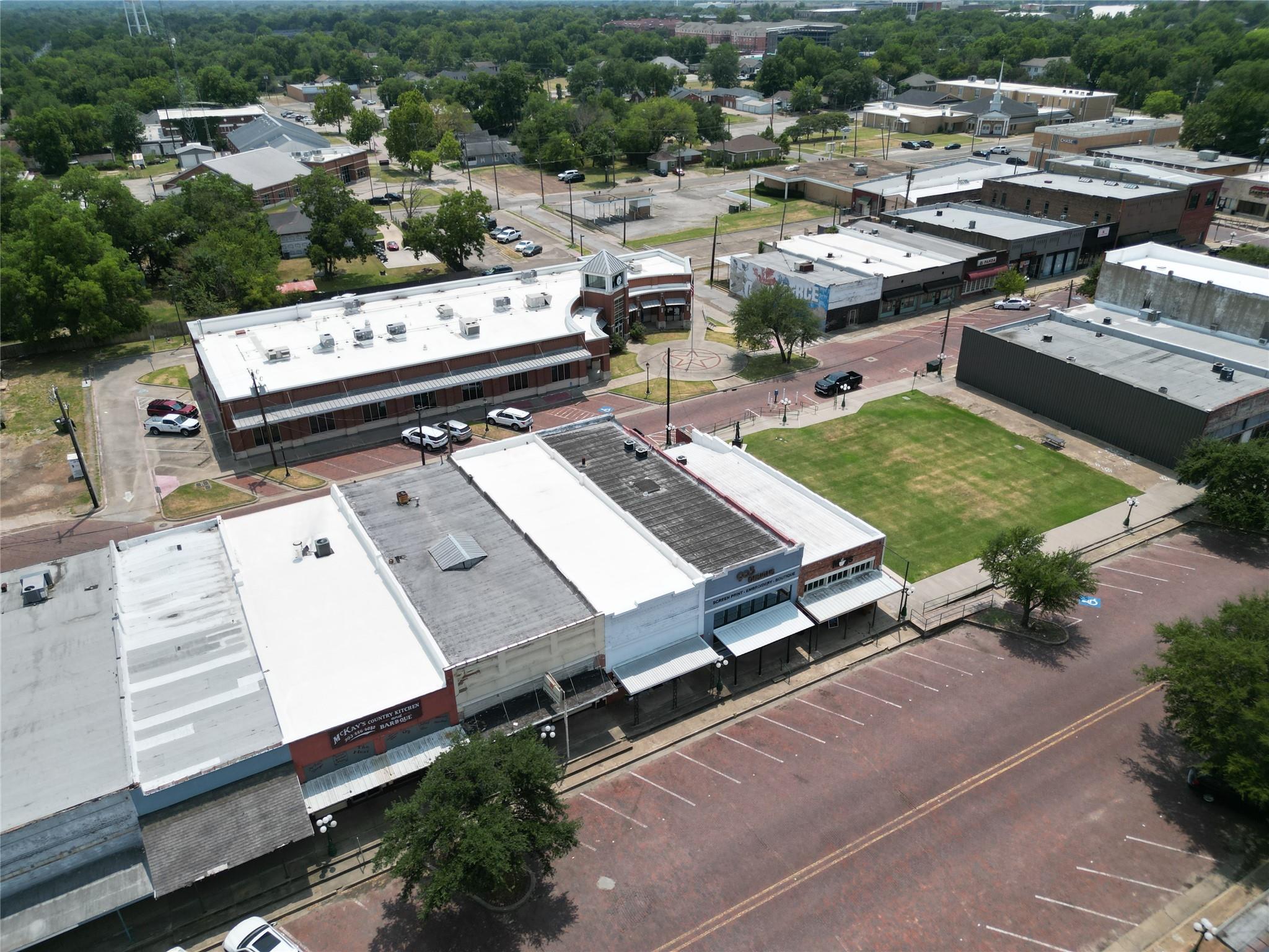 main property photo 19