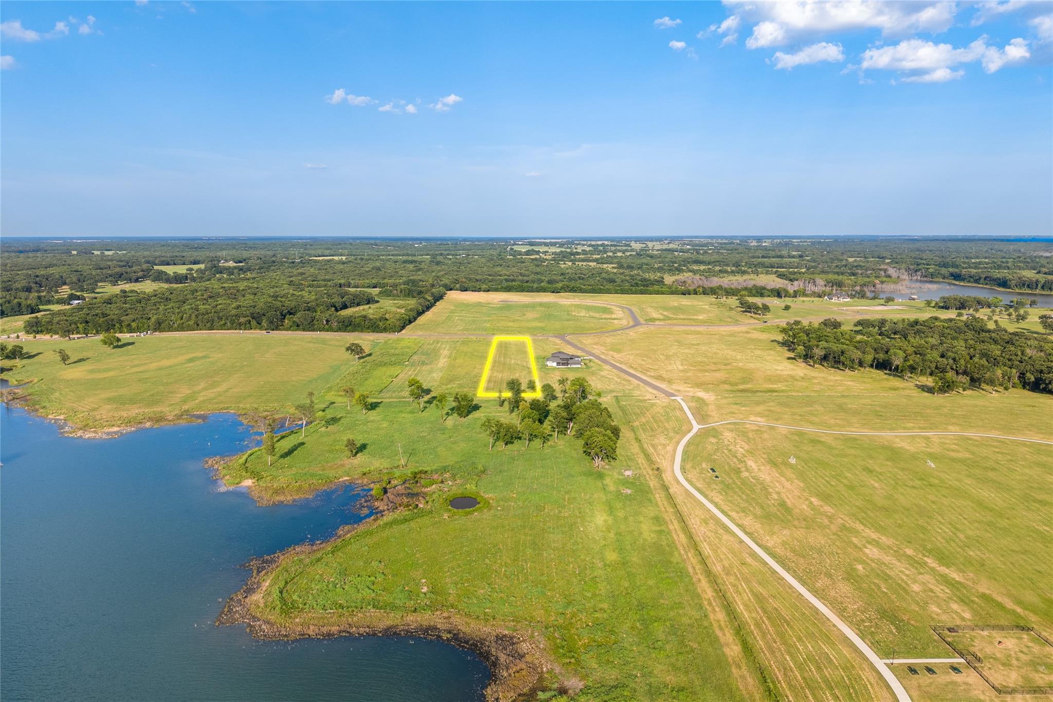 main property photo 12