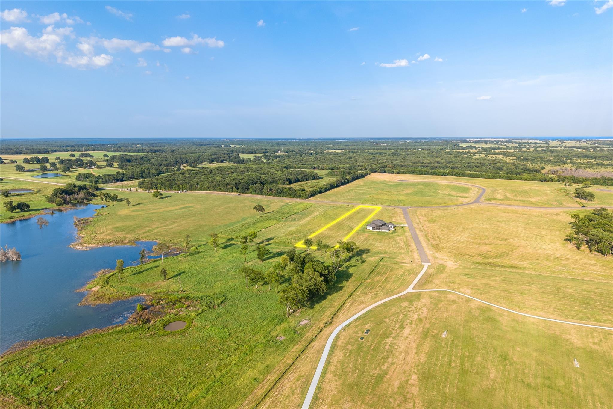 main property photo 14