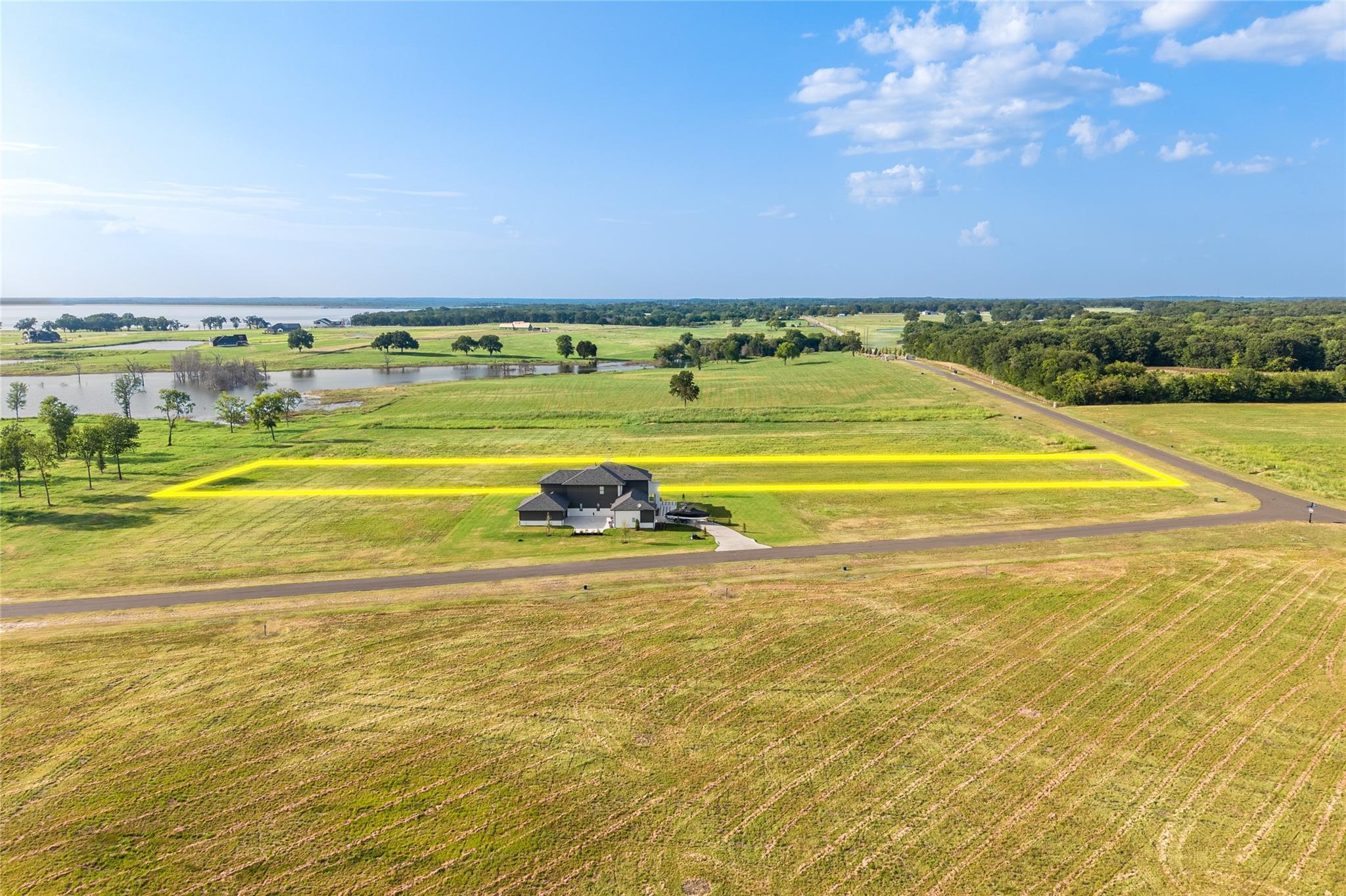 main property photo 15