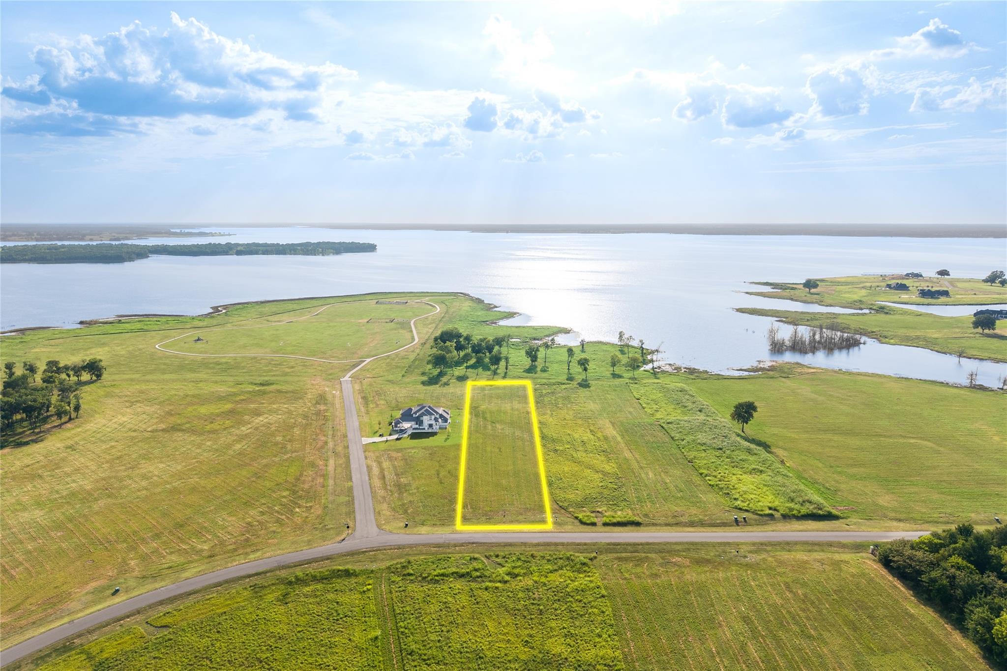 main property photo 3