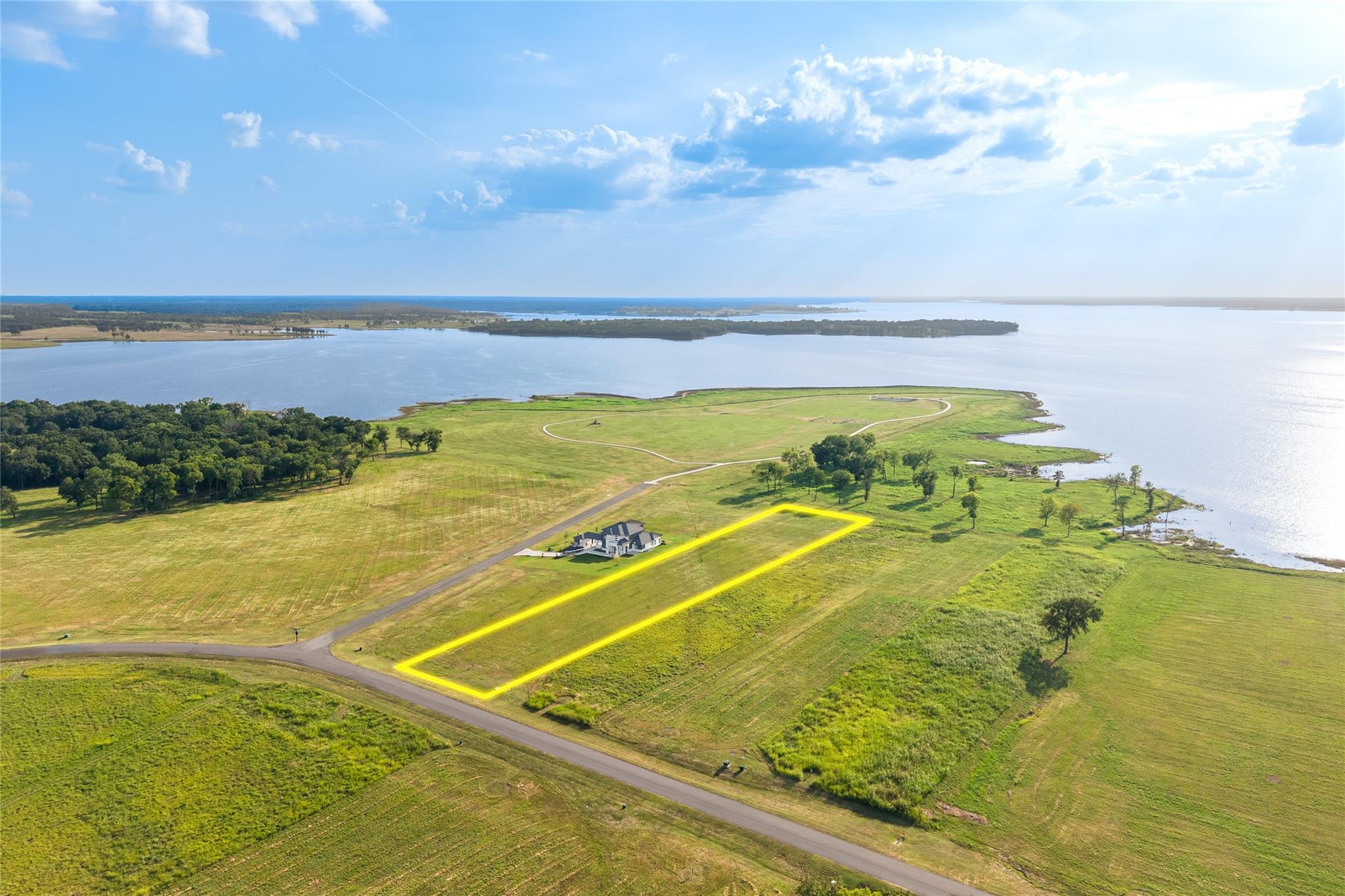 main property photo 7