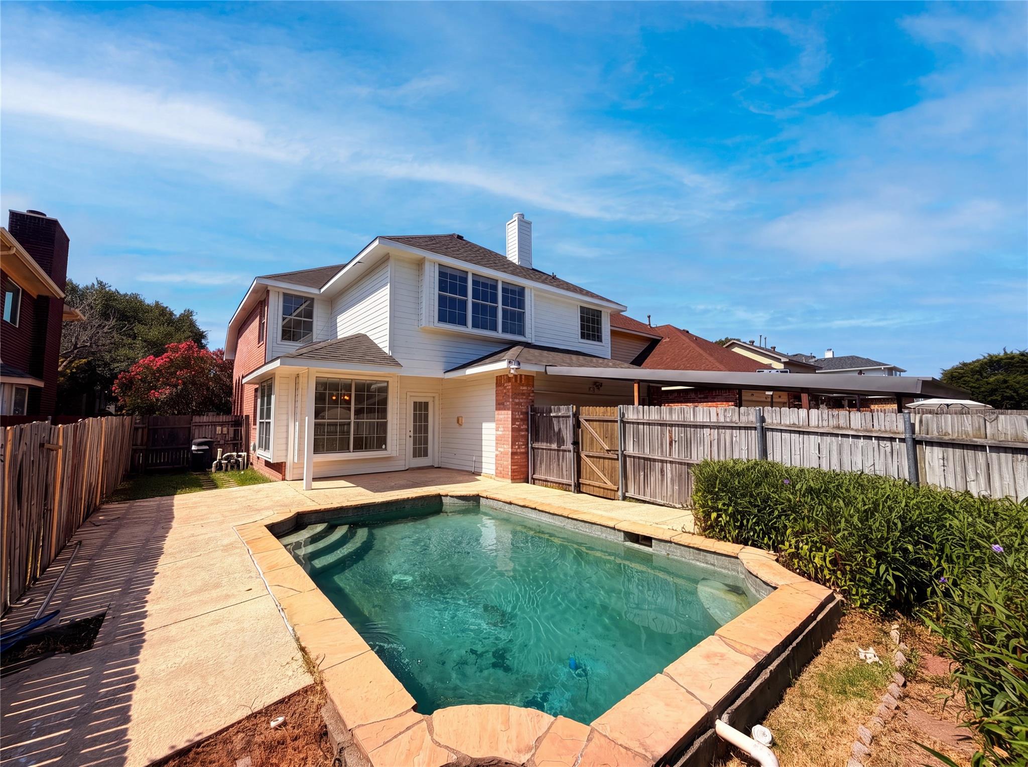 main property photo 18