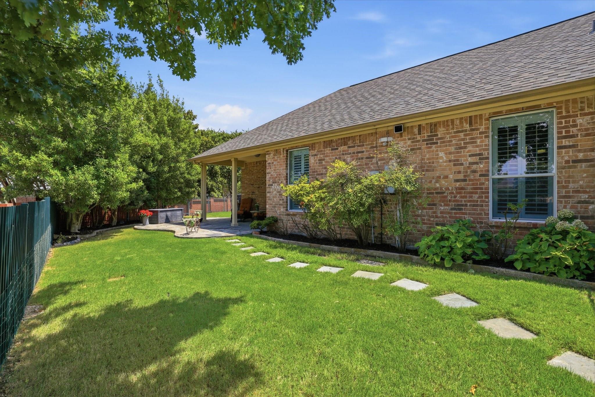 main property photo 26