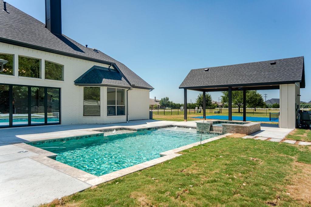 main property photo 35