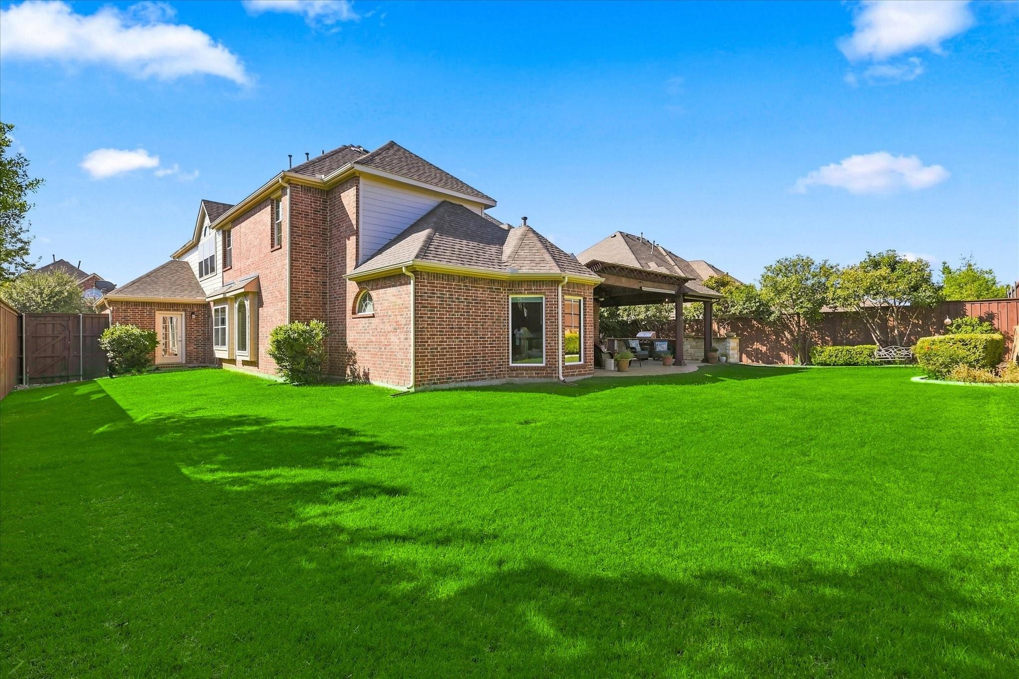 main property photo 36