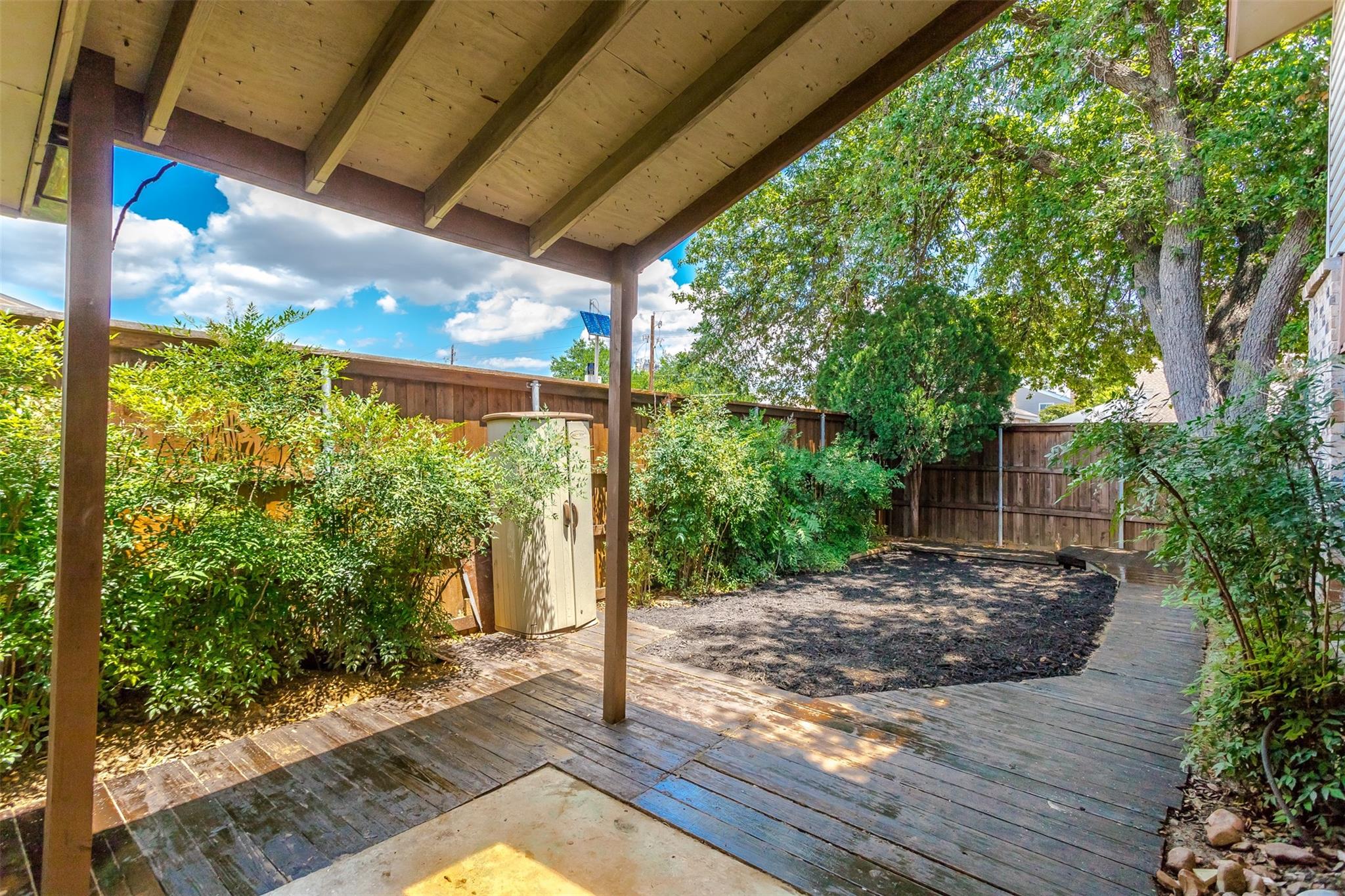 main property photo 24
