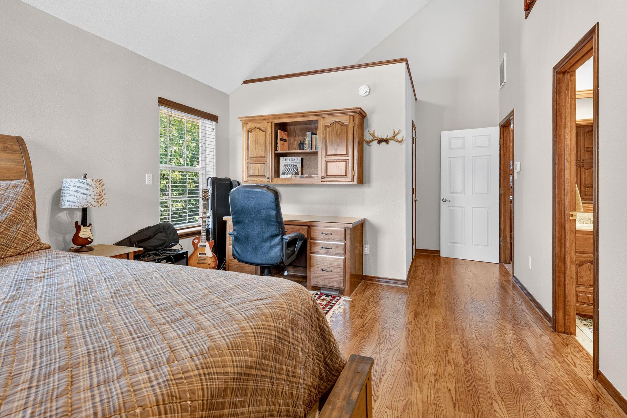main property photo 35