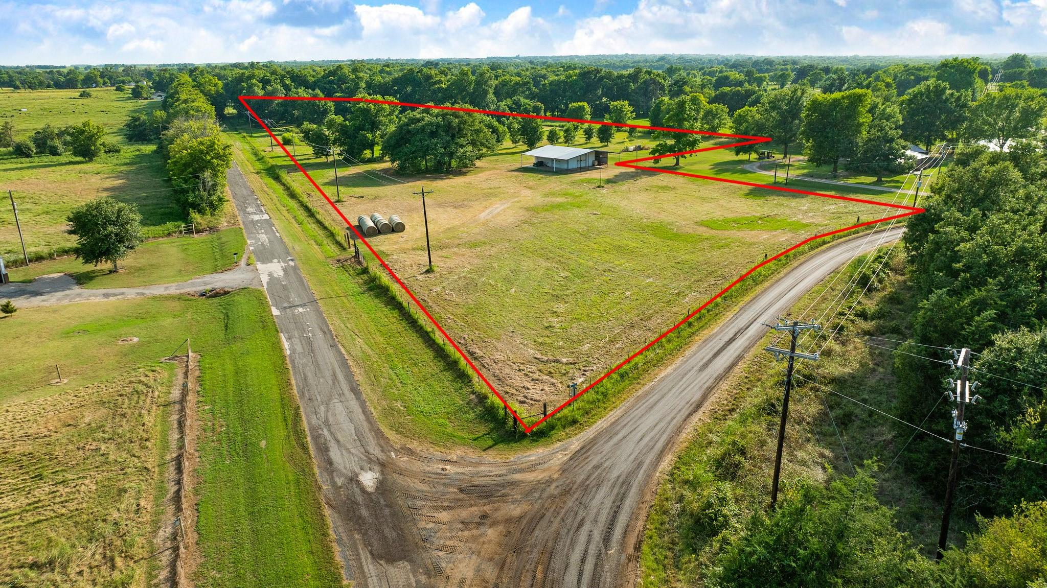 main property photo 13