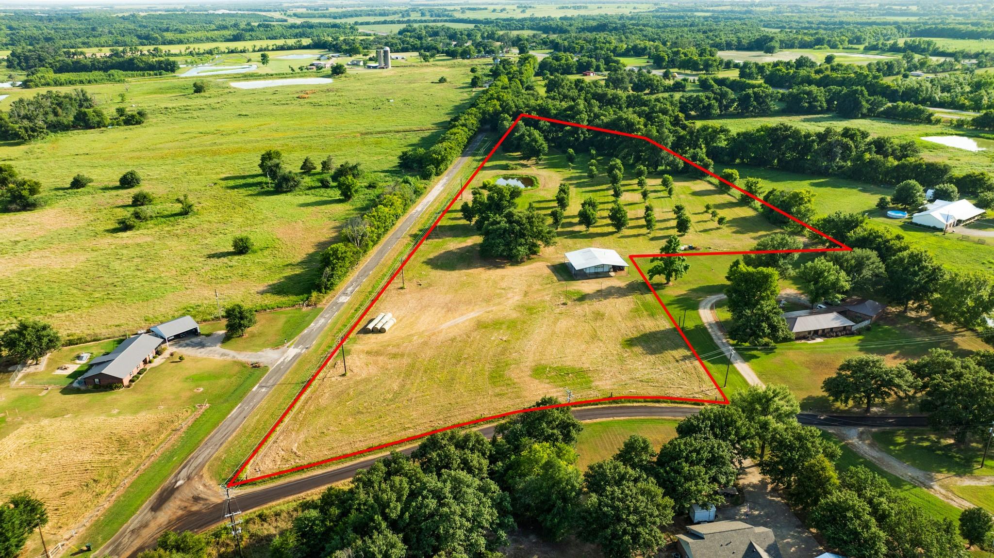main property photo 8