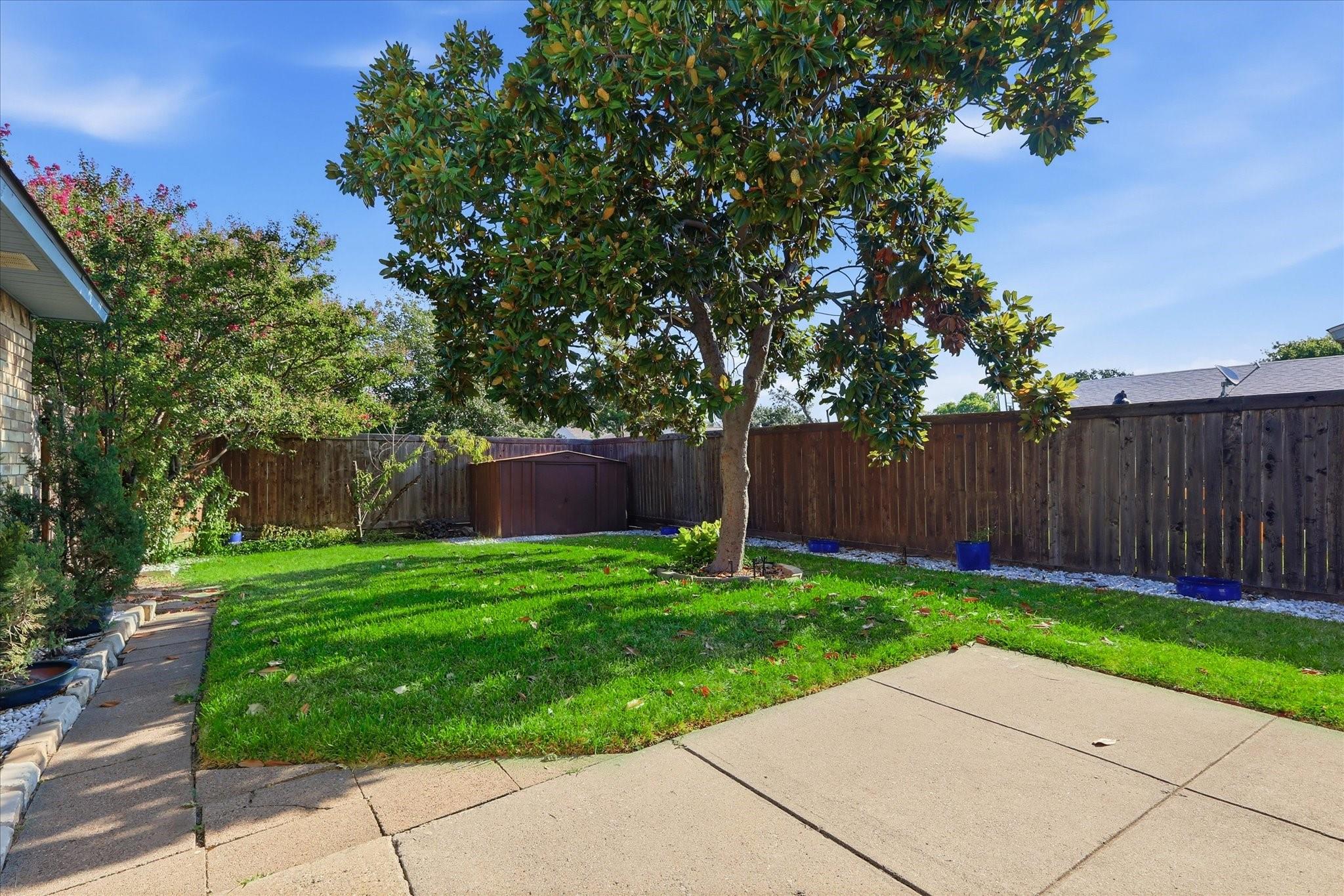 main property photo 28