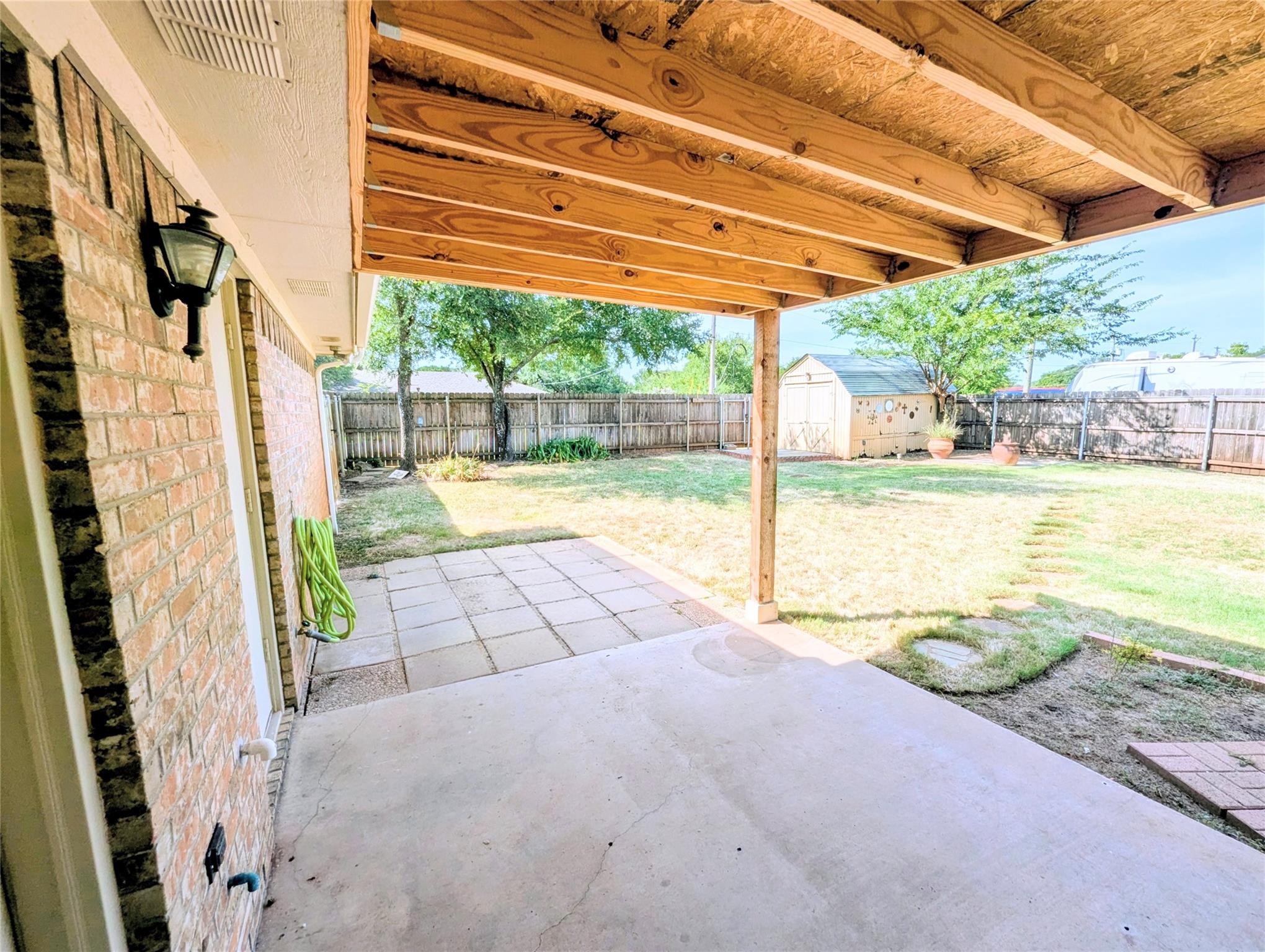 main property photo 10