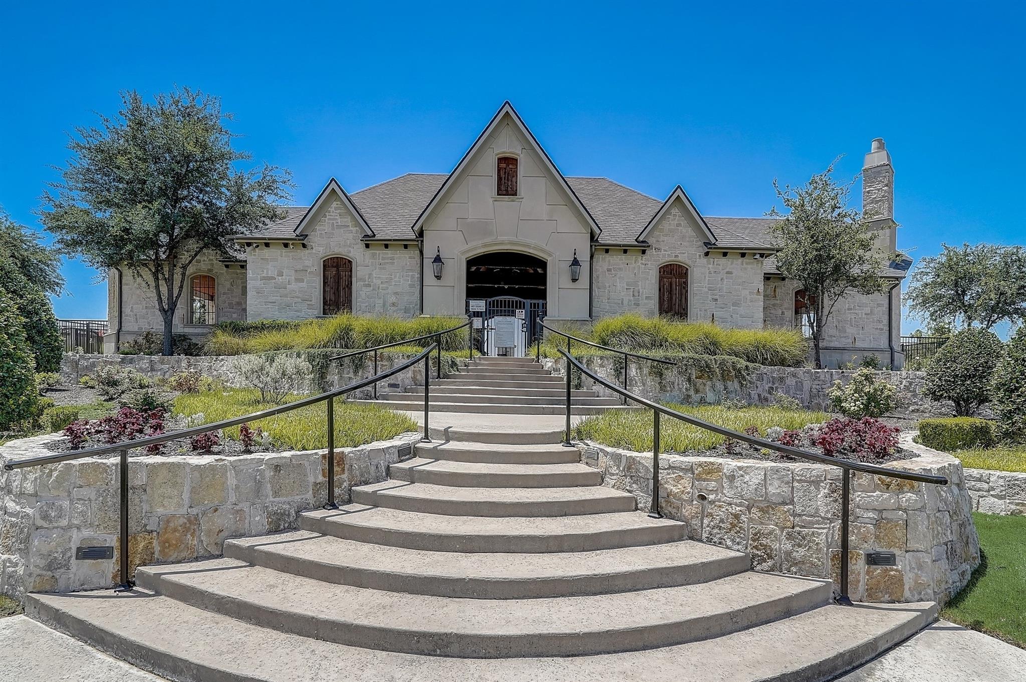 main property photo 36