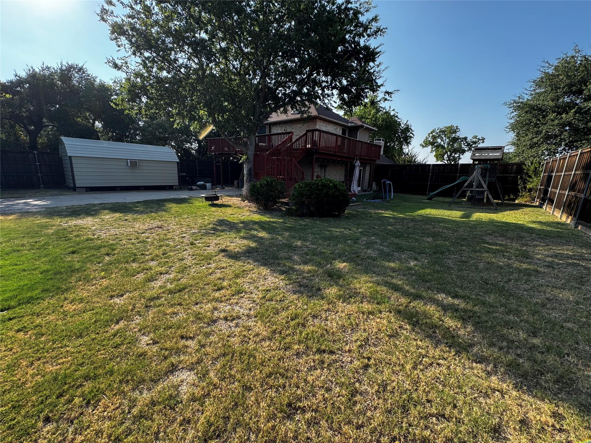 main property photo 28