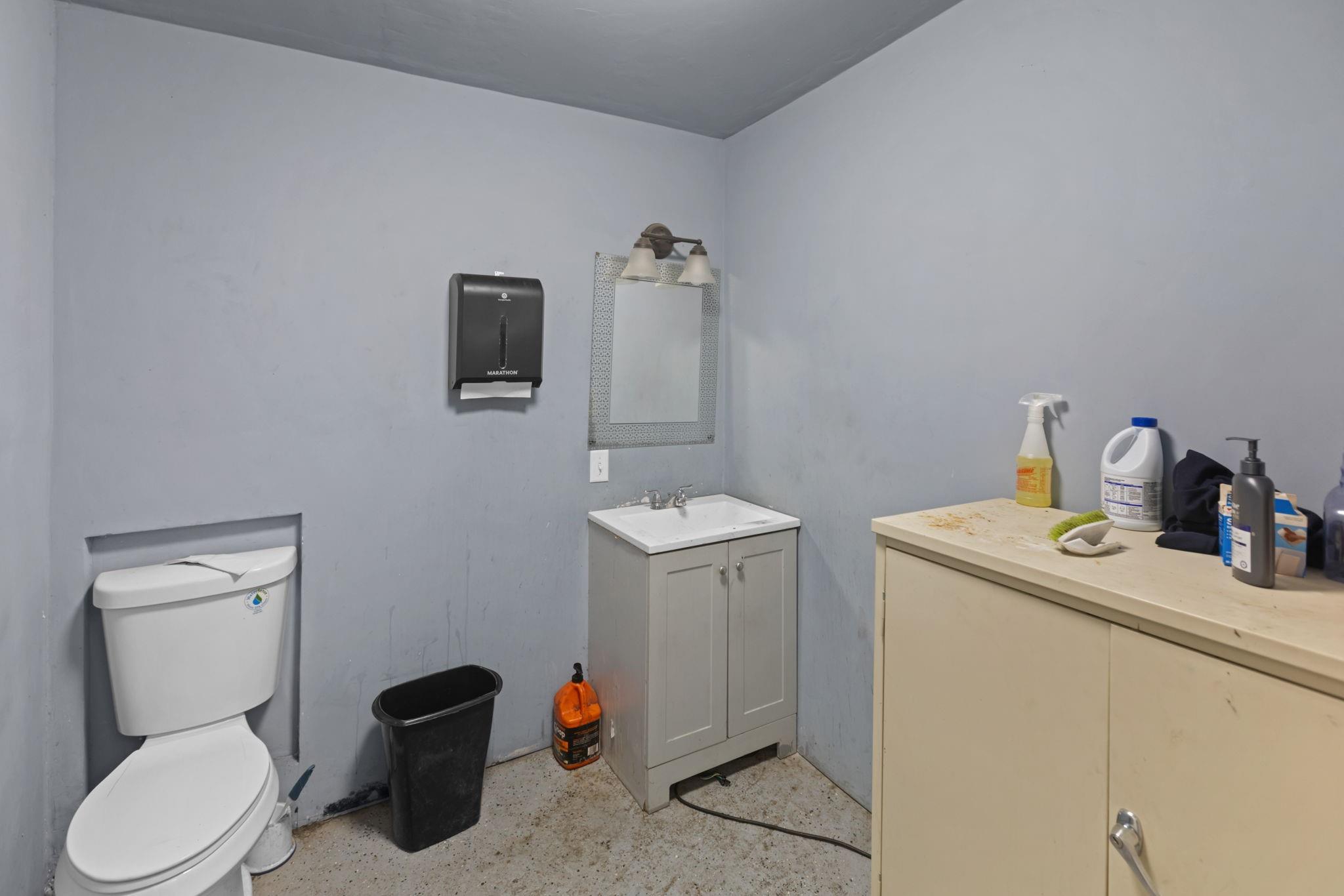 main property photo 11