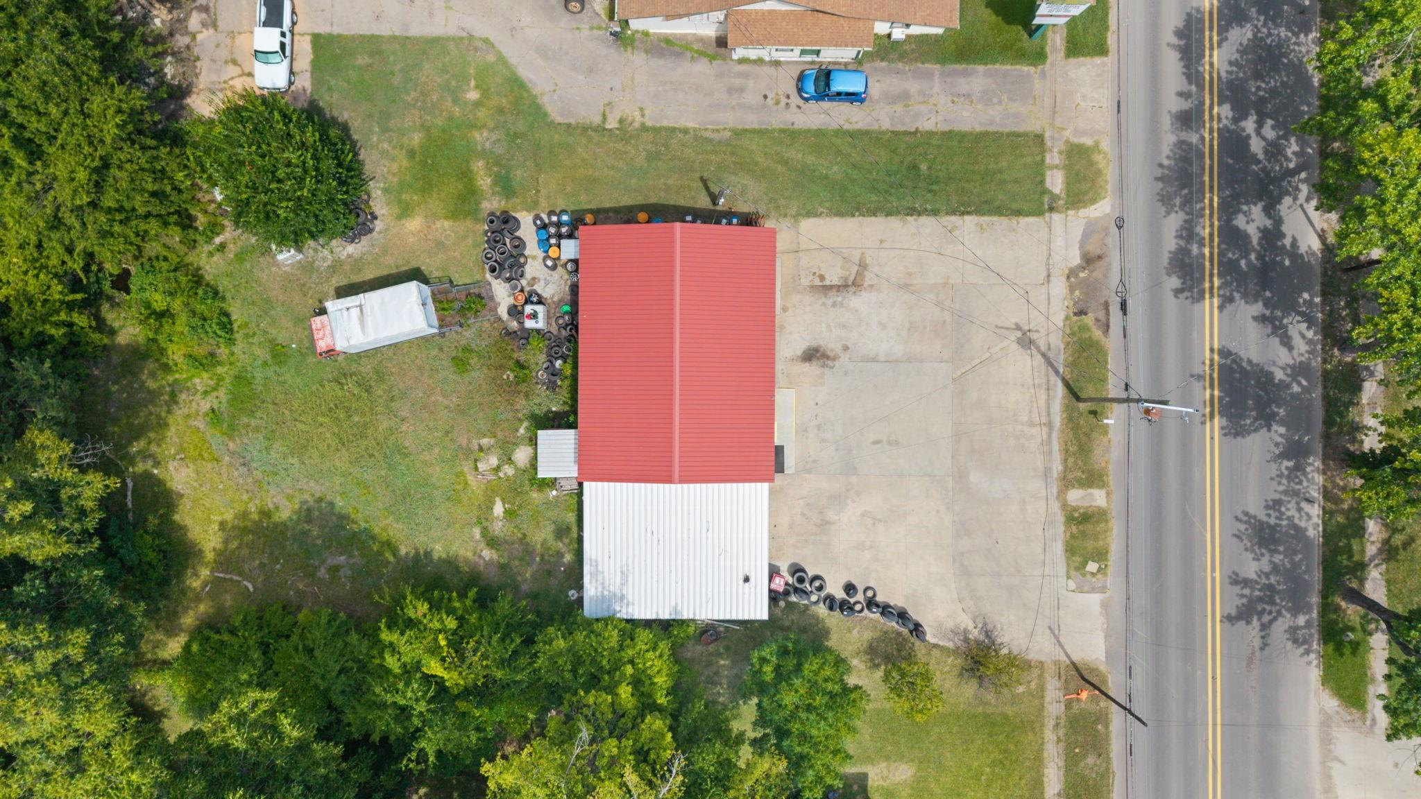 main property photo 25