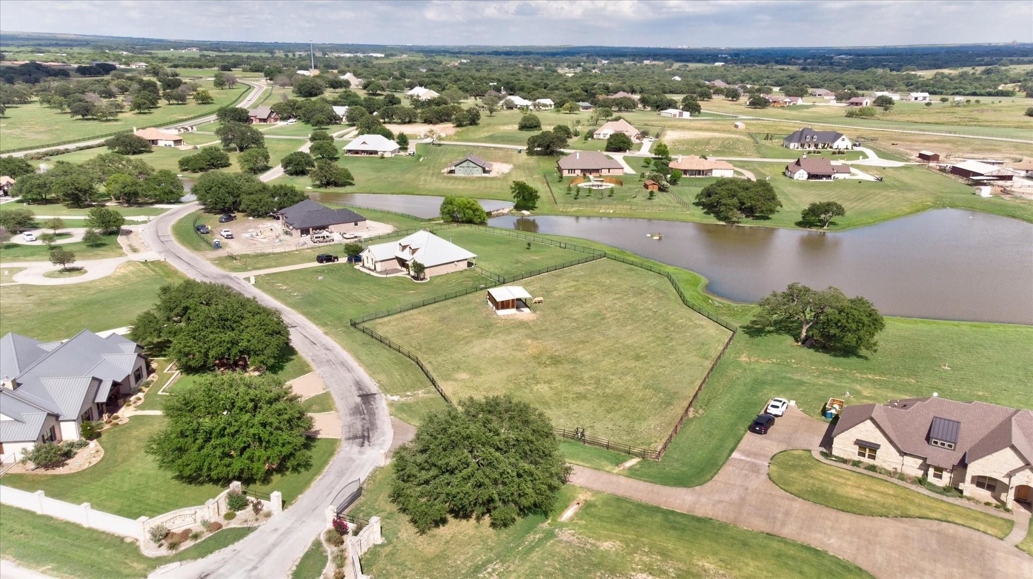 main property photo 28