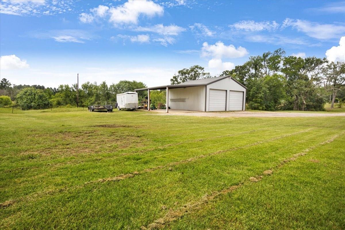main property photo 33