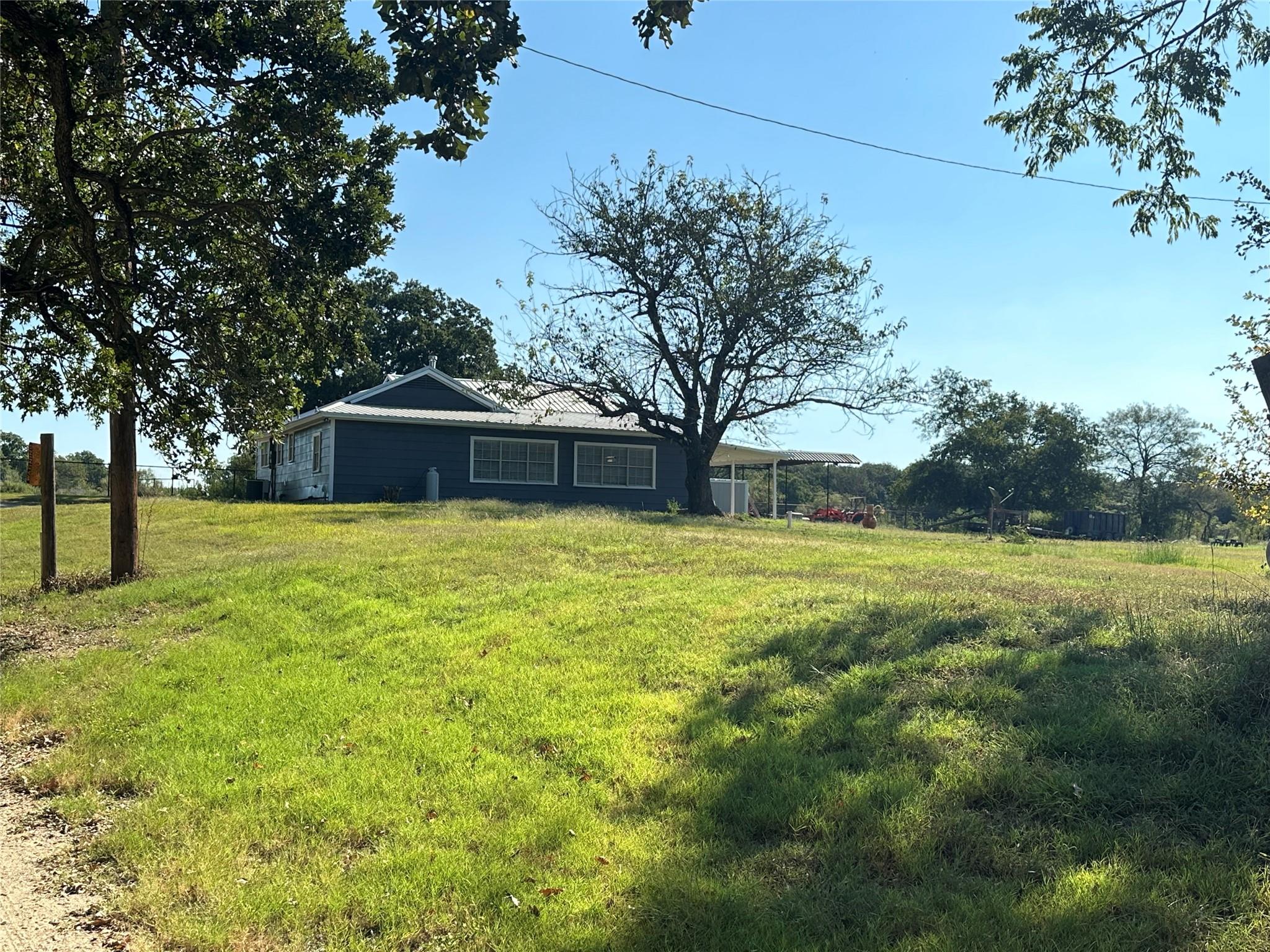 main property photo 4