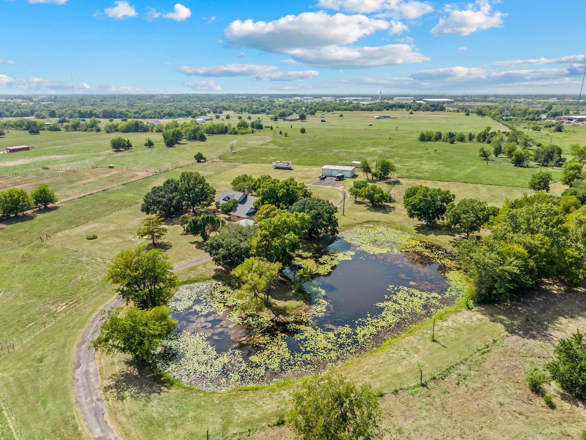main property photo 4