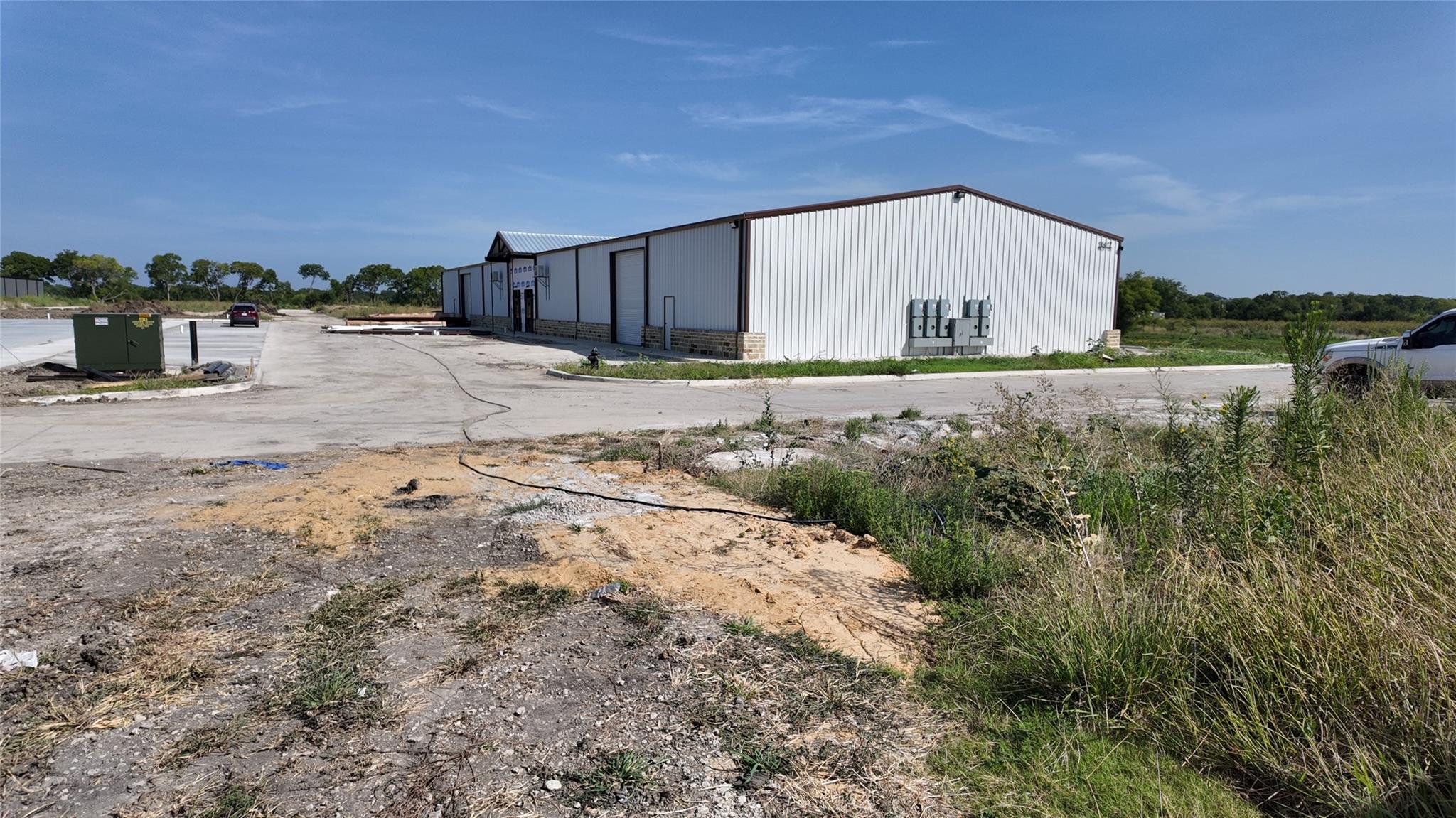 main property photo 37