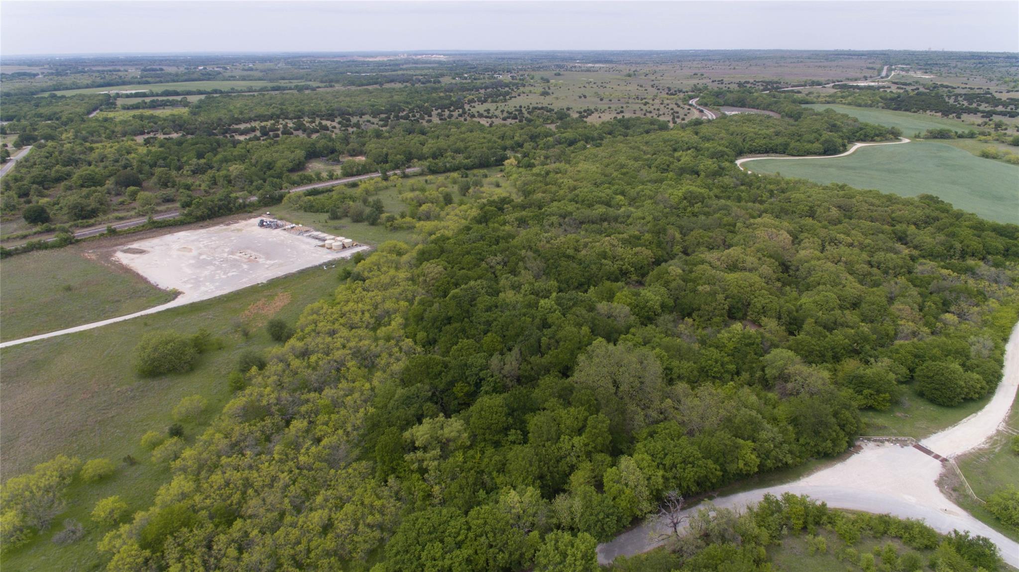 main property photo 17