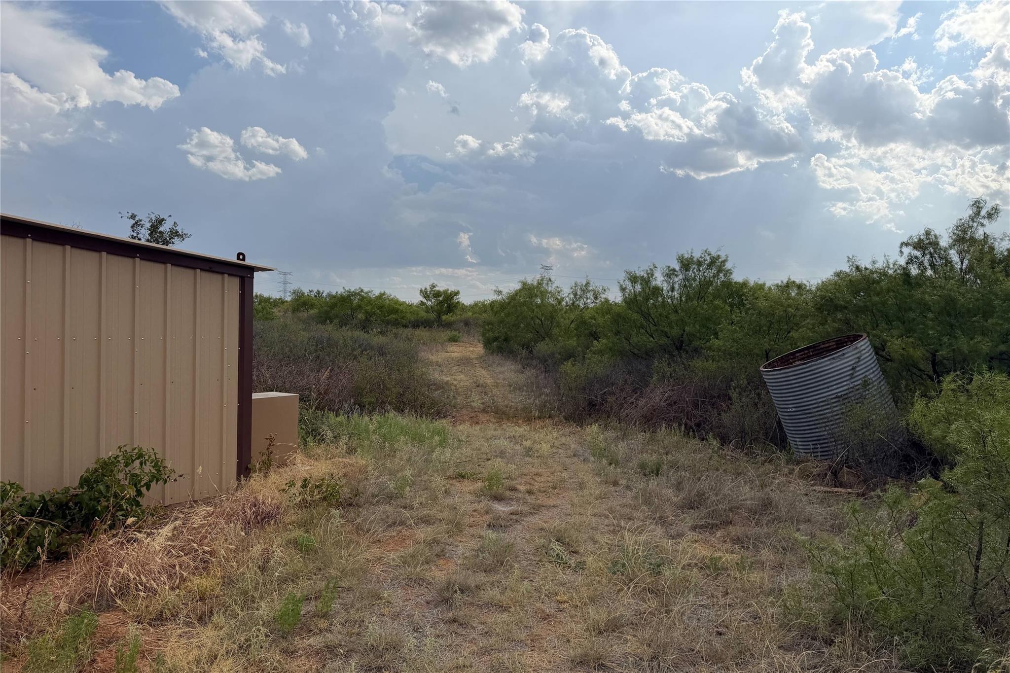 main property photo 24