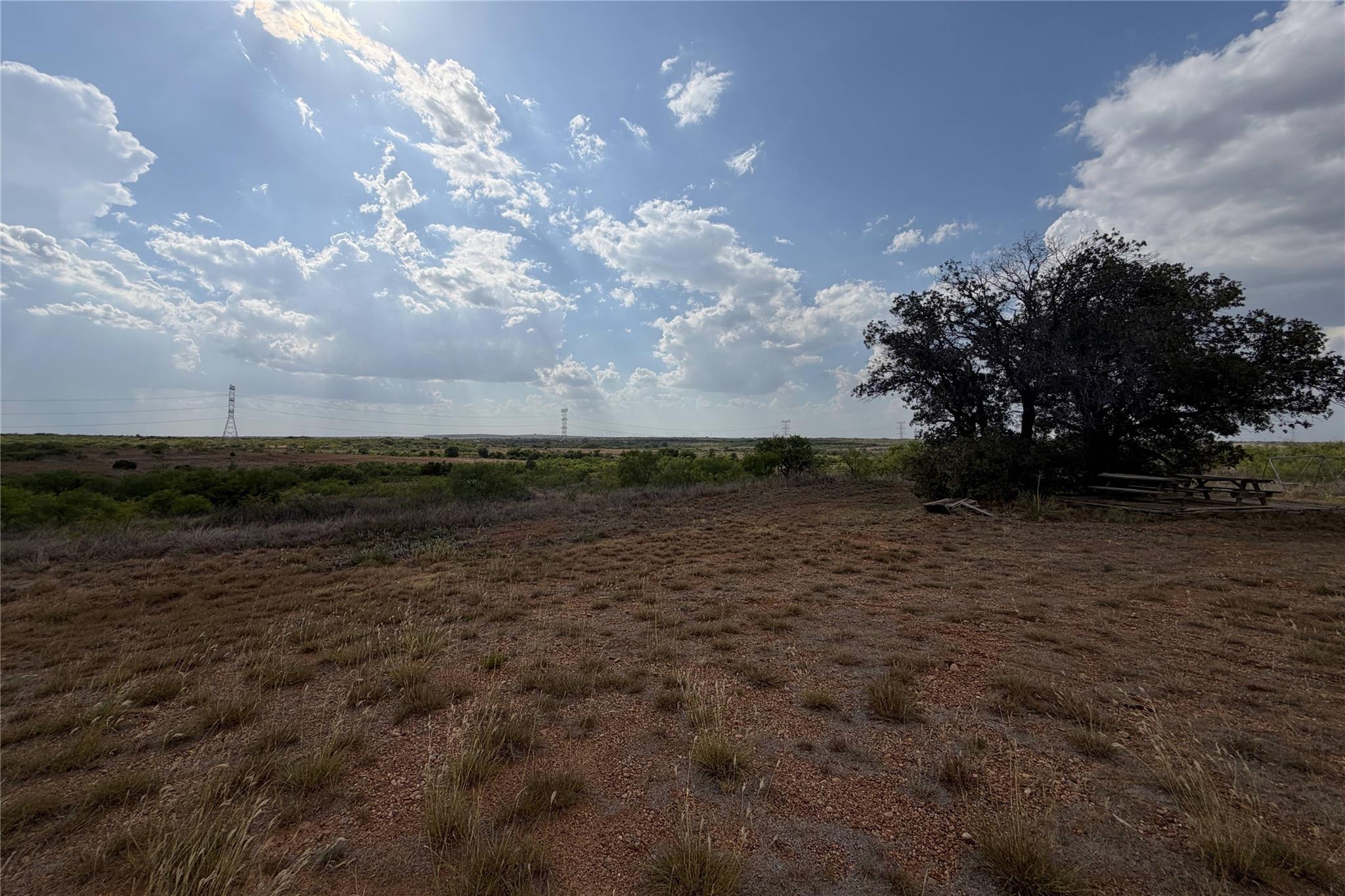 main property photo 25