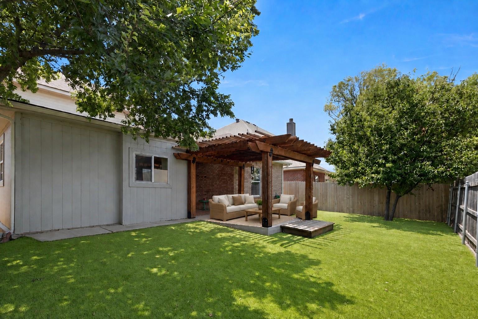 main property photo 23