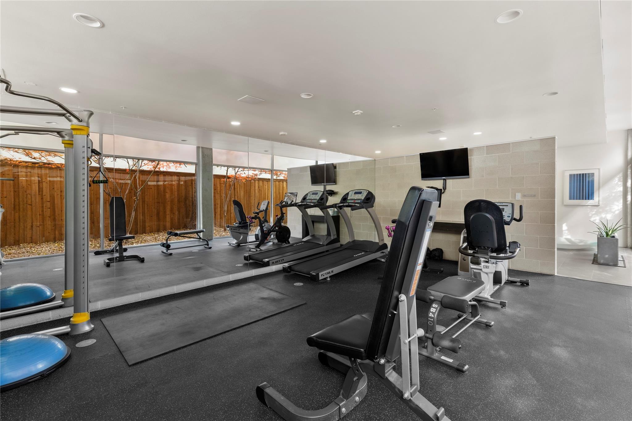 property viewer photo 12