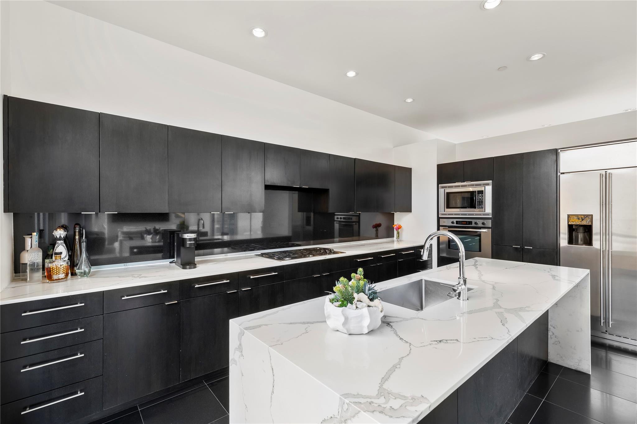 property viewer photo 6