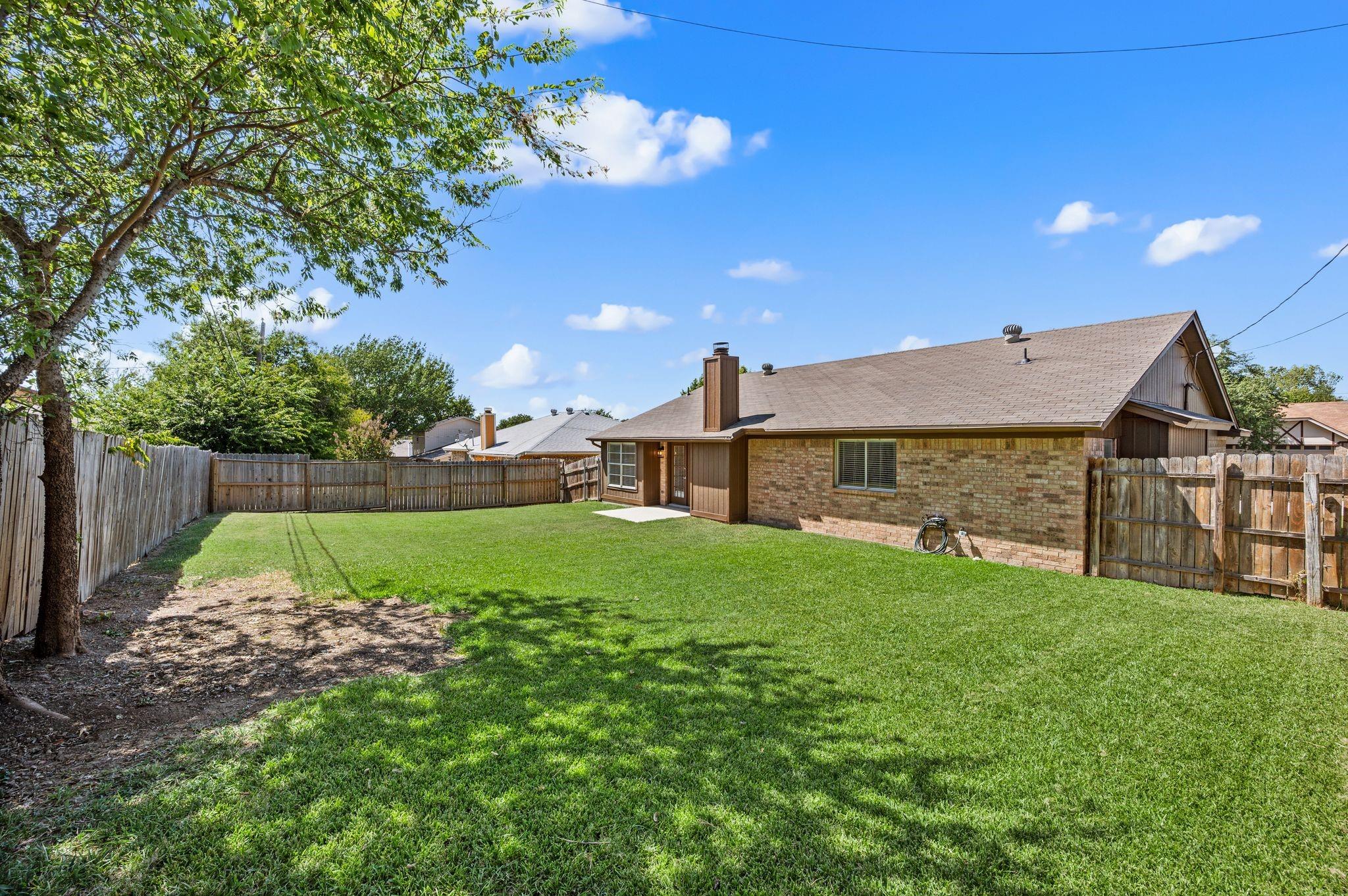 main property photo 19