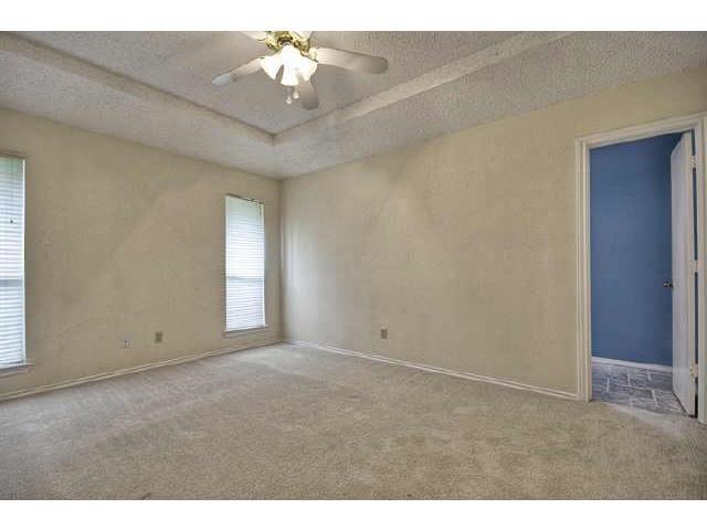 property viewer photo 18